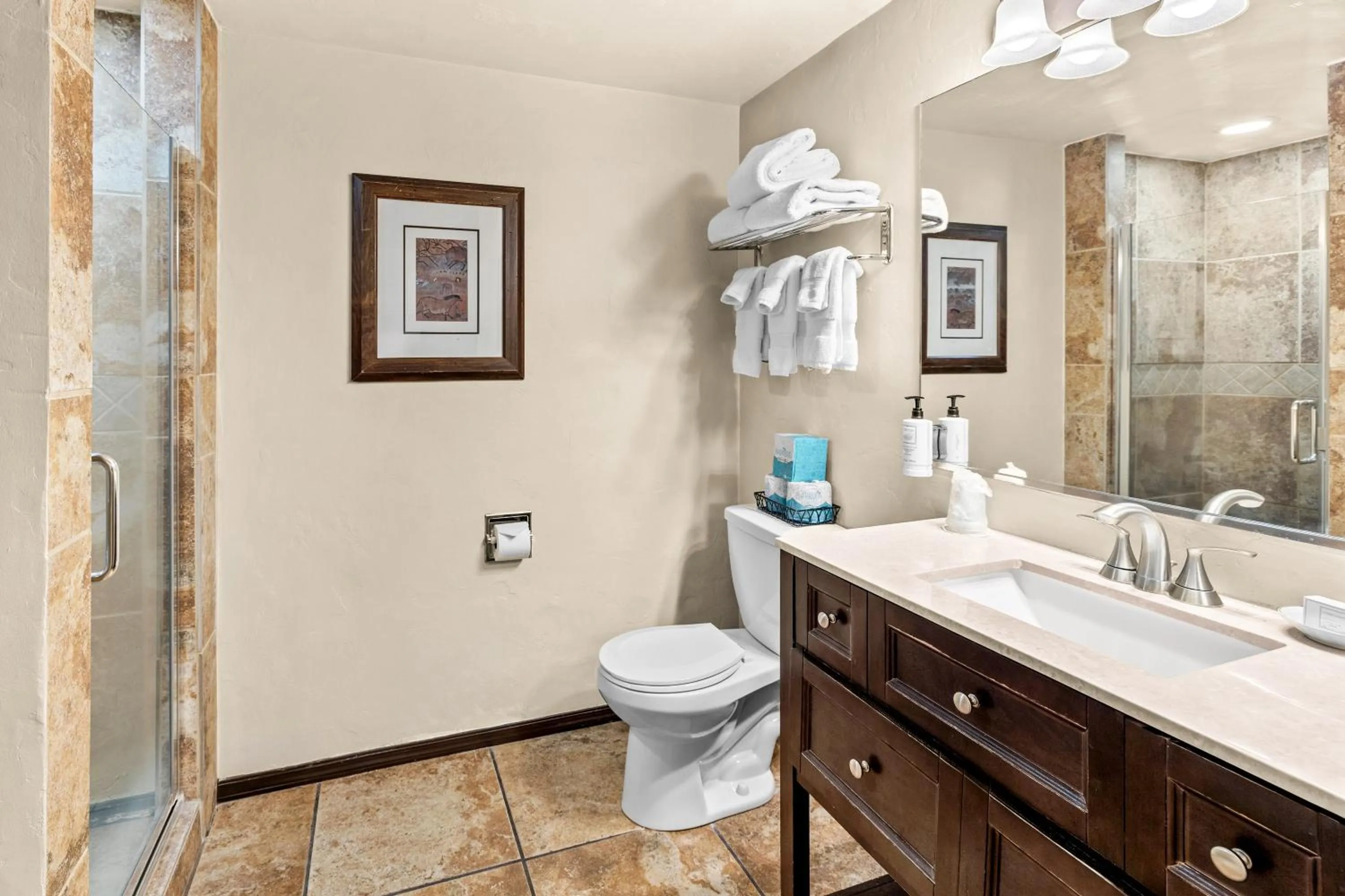 Bathroom in Lodge On The Desert