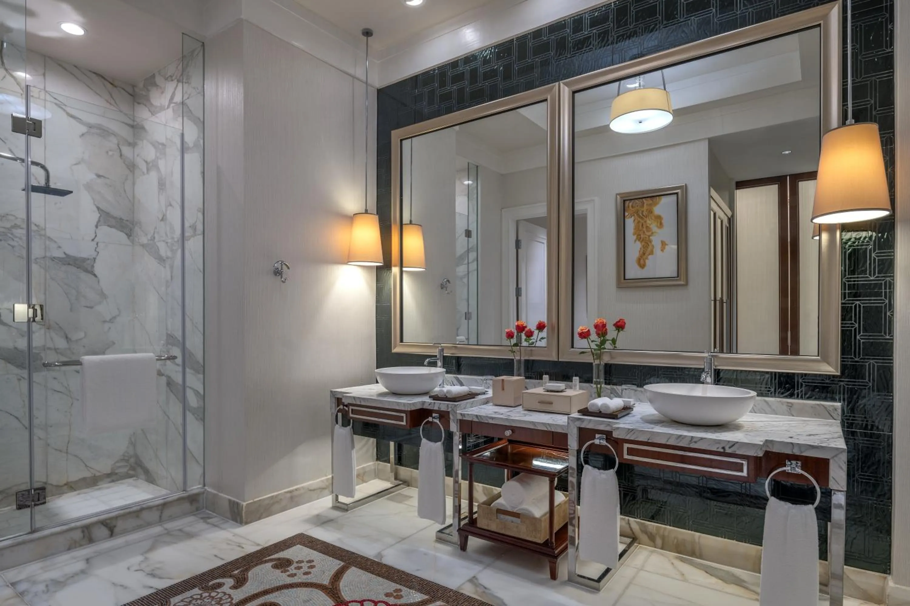 Shower in Solaire Resort Entertainment City