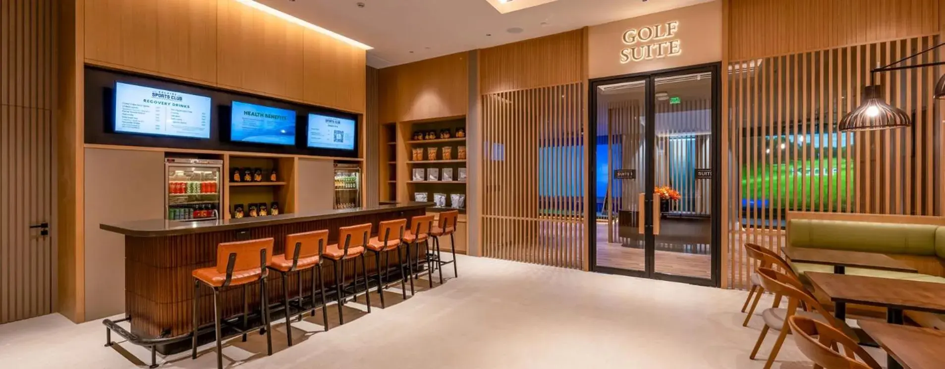 Lounge or bar in Solaire Resort Entertainment City Lounge or bar in Solaire Resort Entertainment City