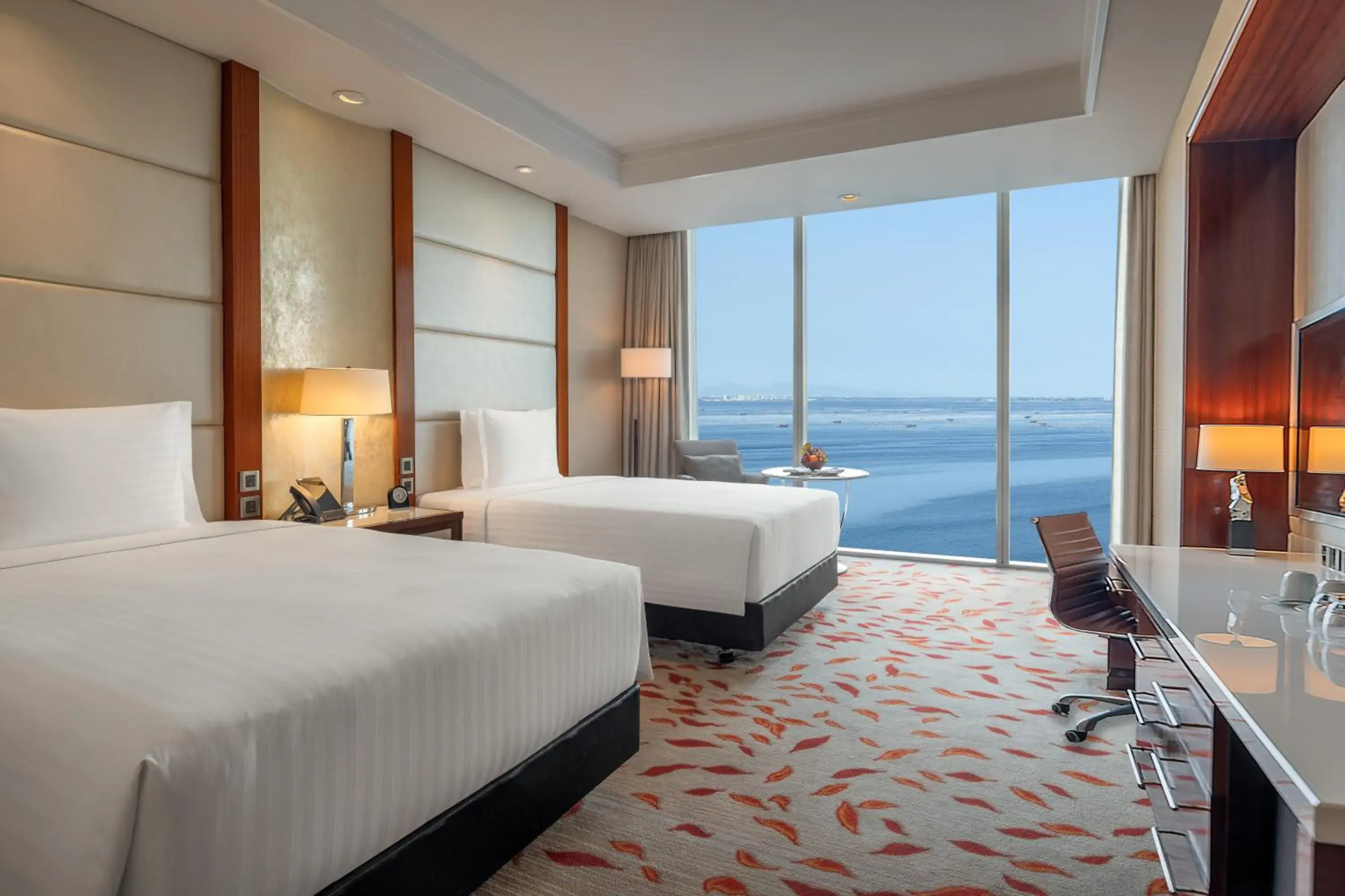 Grand Deluxe Double Bay View in Solaire Resort Entertainment City Grand Deluxe Double Bay View in Solaire Resort Entertainment City