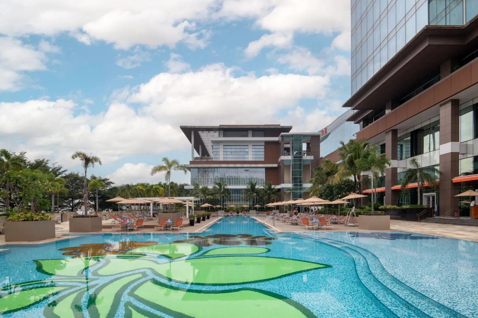 Pool view in Solaire Resort Entertainment City