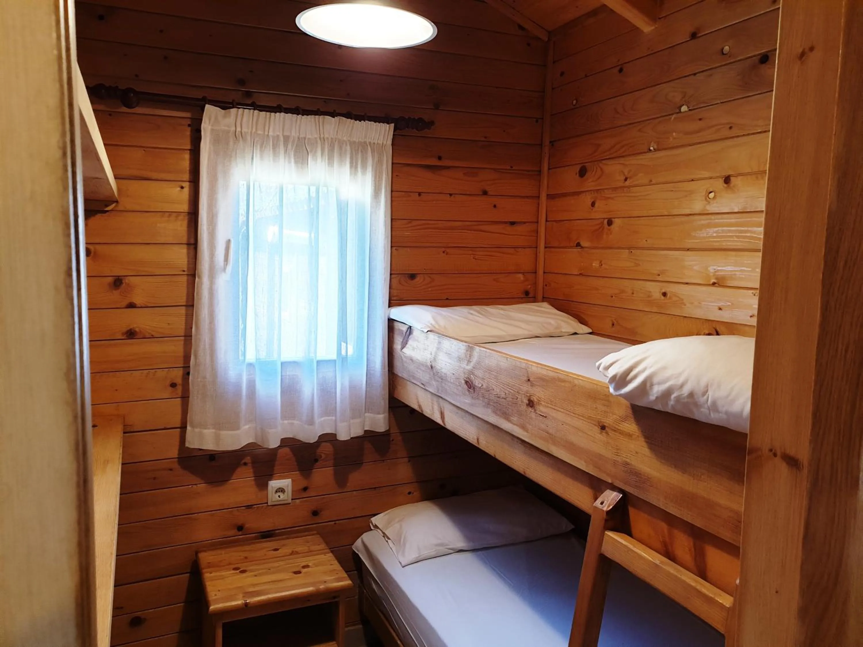 Photo of the whole room, Bed in Aiguestortes Camping Resort