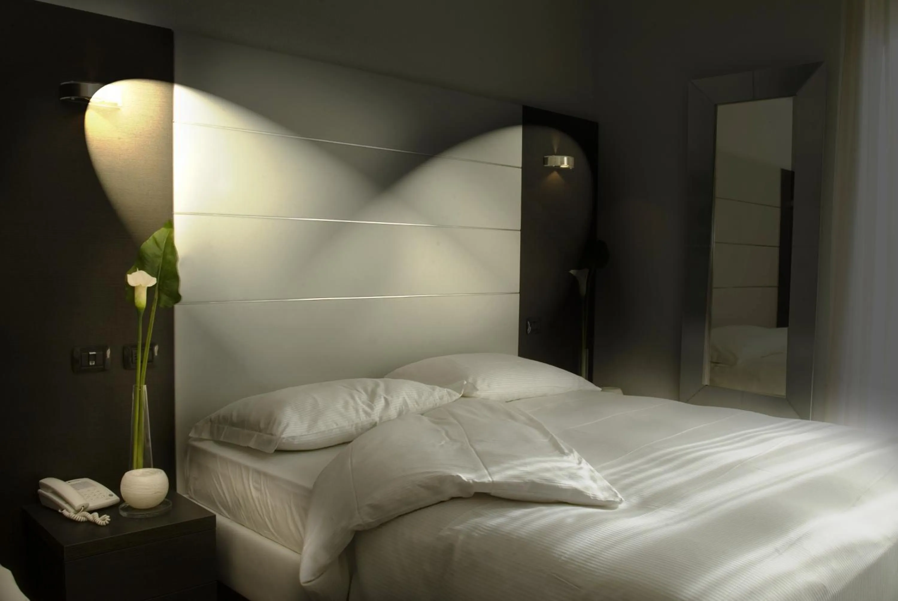 Bed in Hotel San Lorenzo Chiavenna