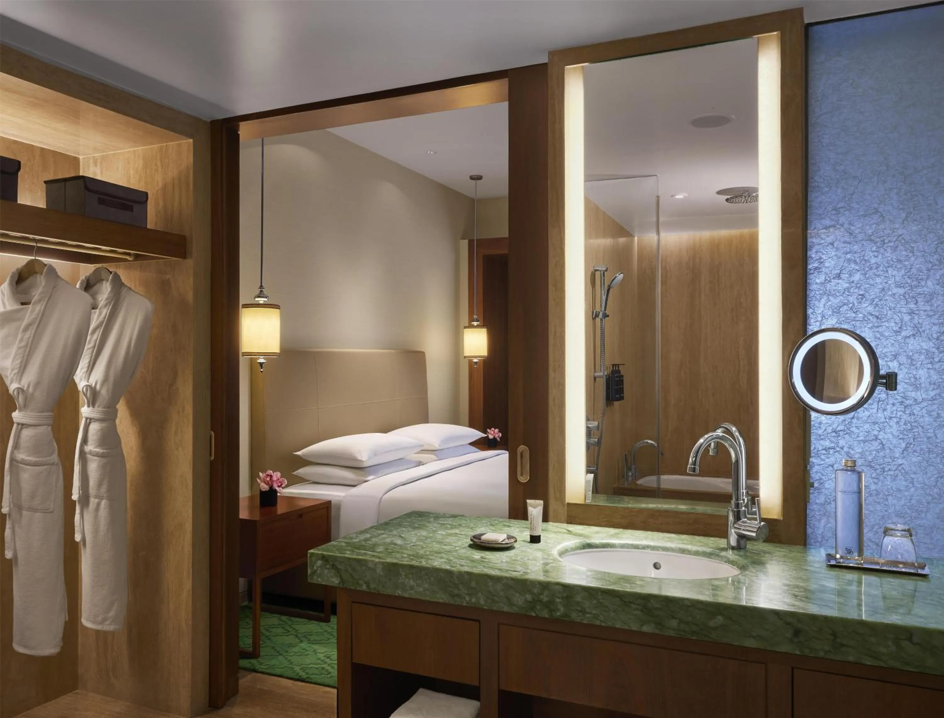 Bedroom, Bed in Park Hyatt Chennai