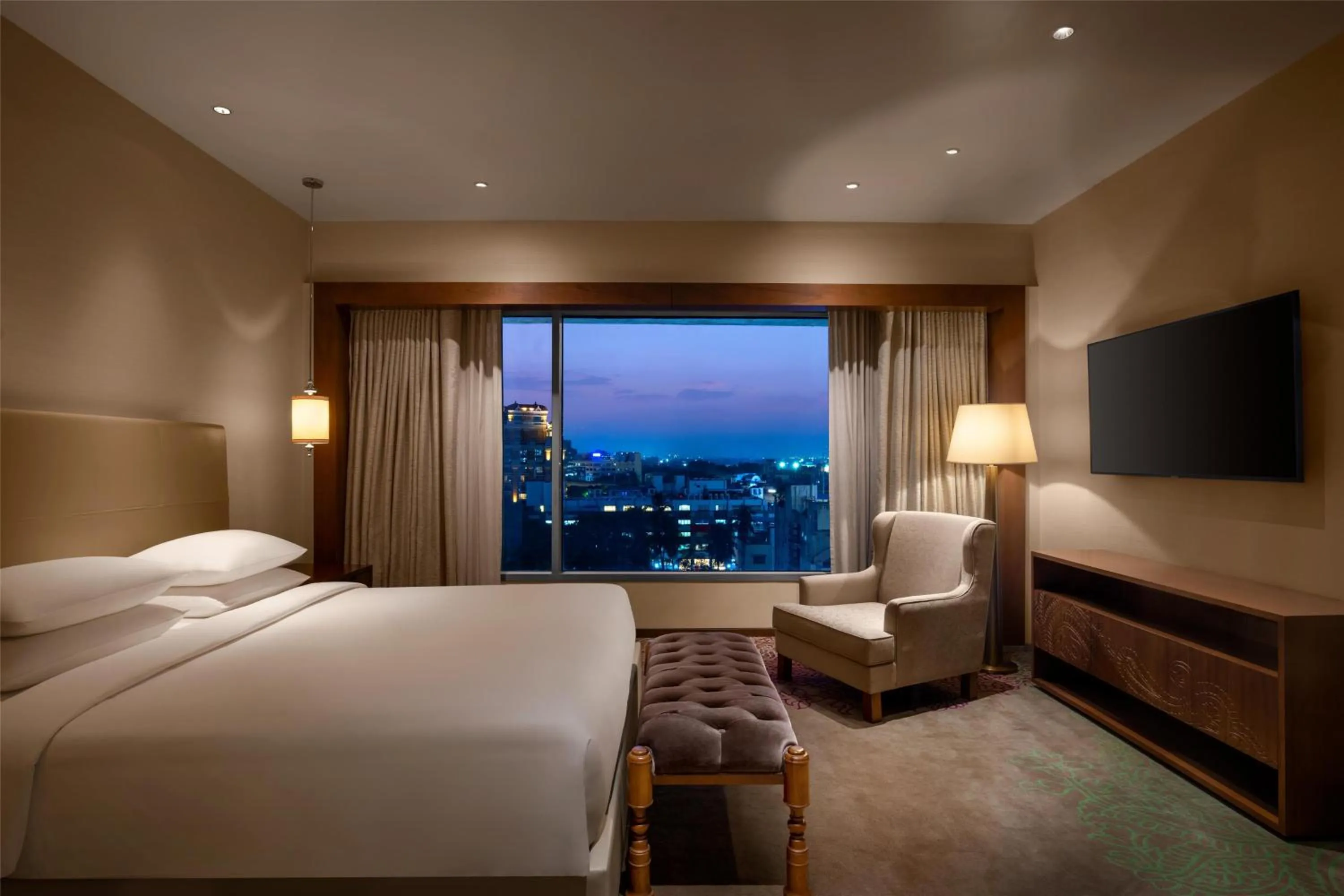 Photo of the whole room, Bed in Park Hyatt Chennai
