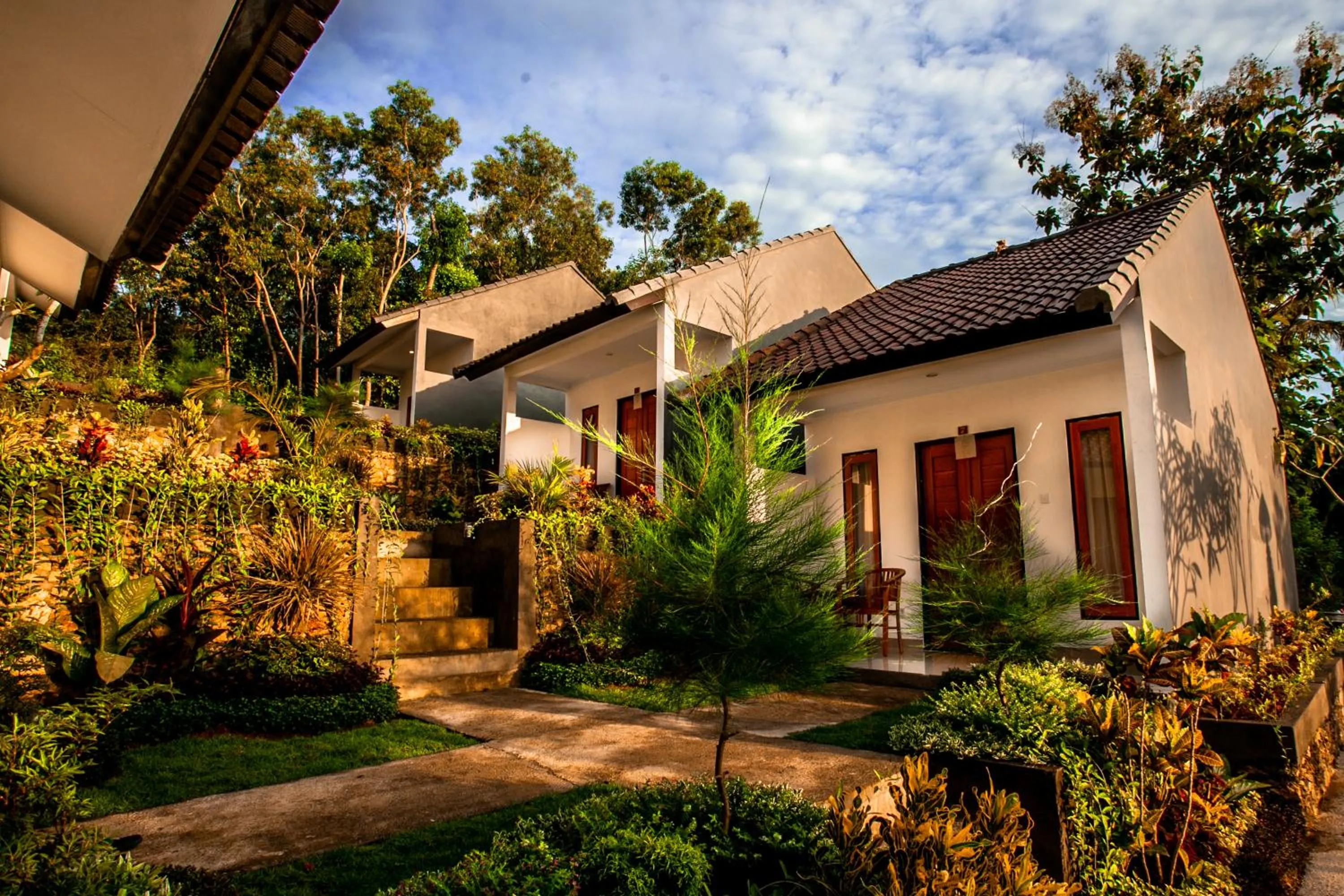 Day in Singgahan Bungalow by ecommerceloka