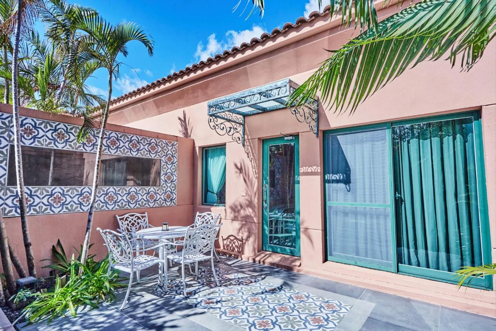 Property building in Kenting Amanda Hotel