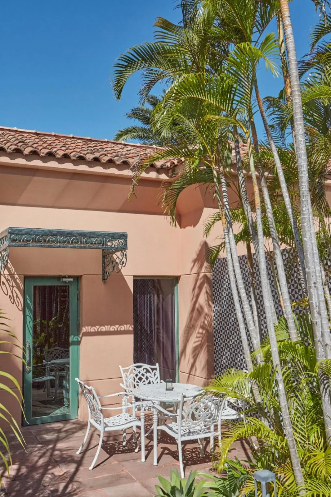 Property building in Kenting Amanda Hotel