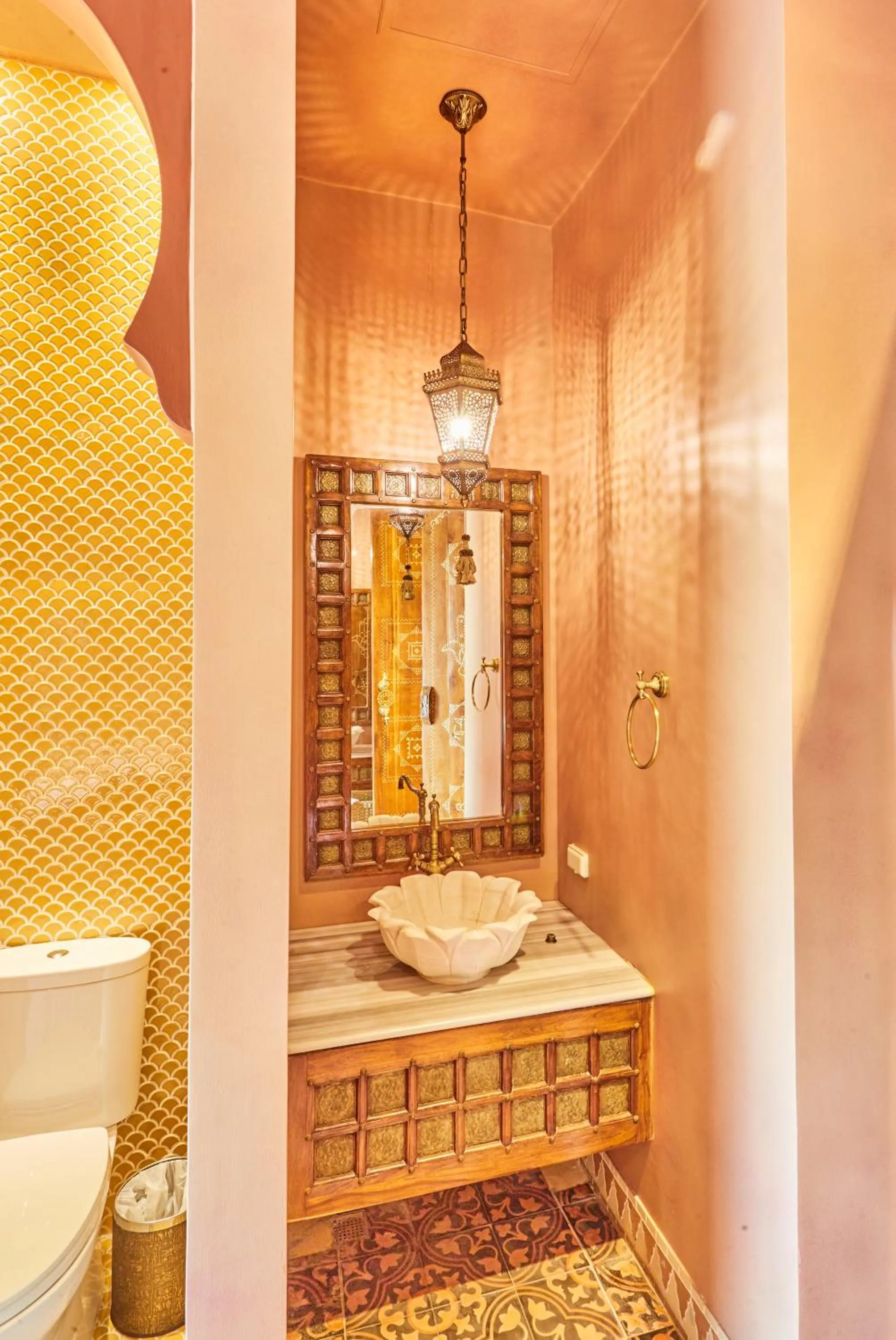 Shower in Kenting Amanda Hotel