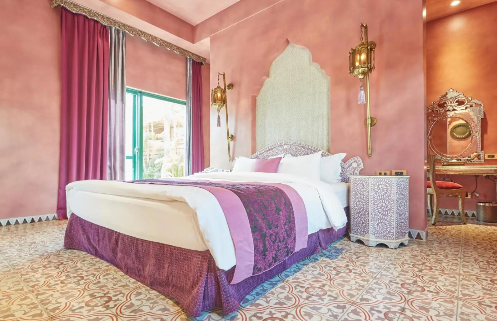 Bed in Kenting Amanda Hotel