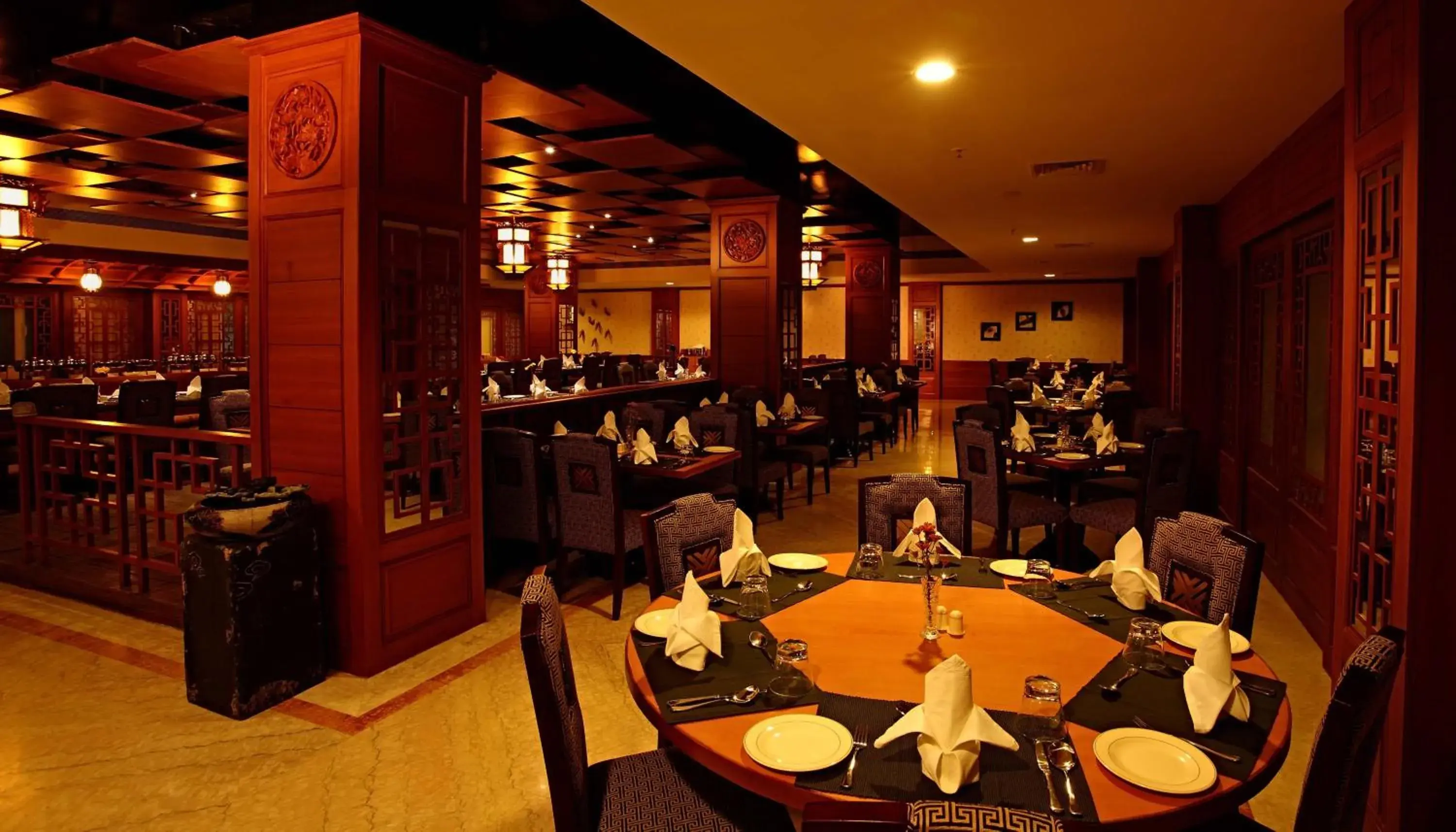 Restaurant/places to eat in JP Chennai Hotel Restaurant/places to eat in JP Chennai Hotel