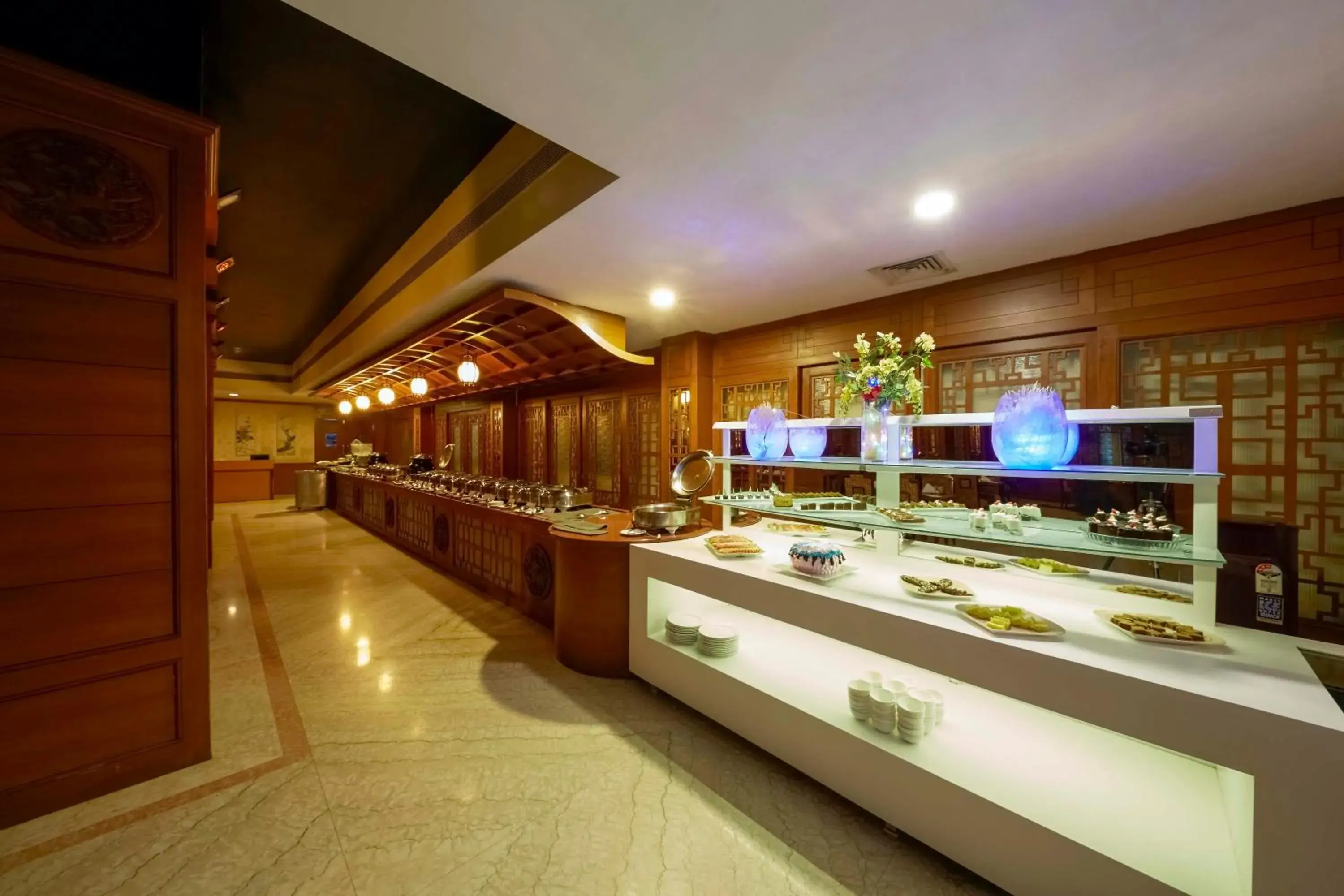 Restaurant/places to eat in JP Chennai Hotel Restaurant/places to eat in JP Chennai Hotel