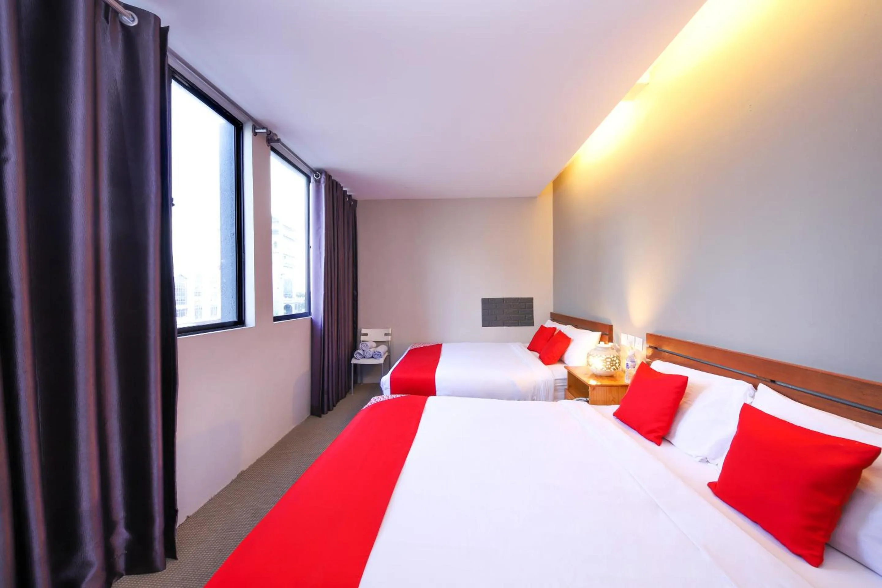 Bedroom, Bed in Hotel O Hills Residence