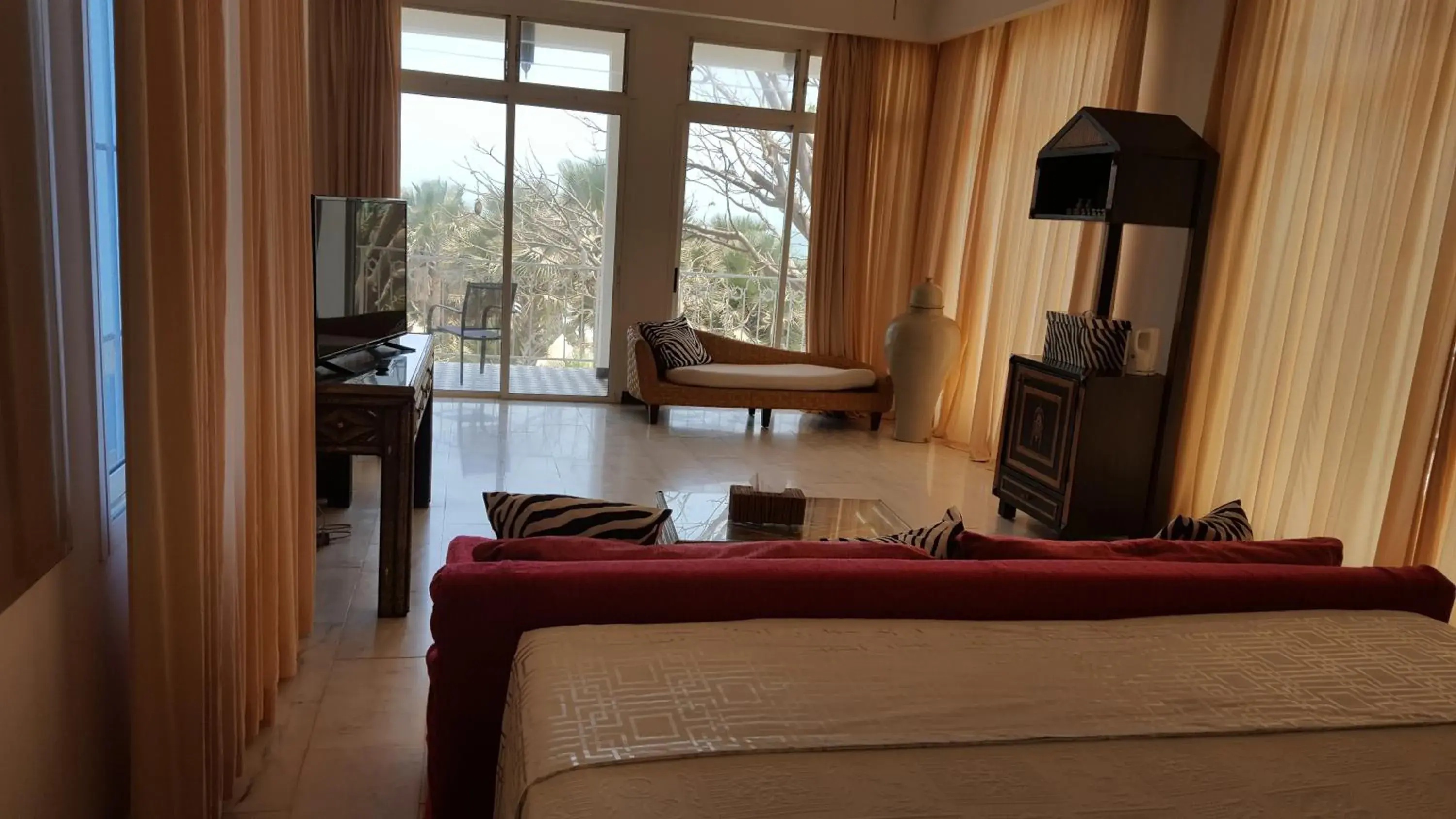 Bed in Coco Ocean Resort & Spa Bed in Coco Ocean Resort & Spa