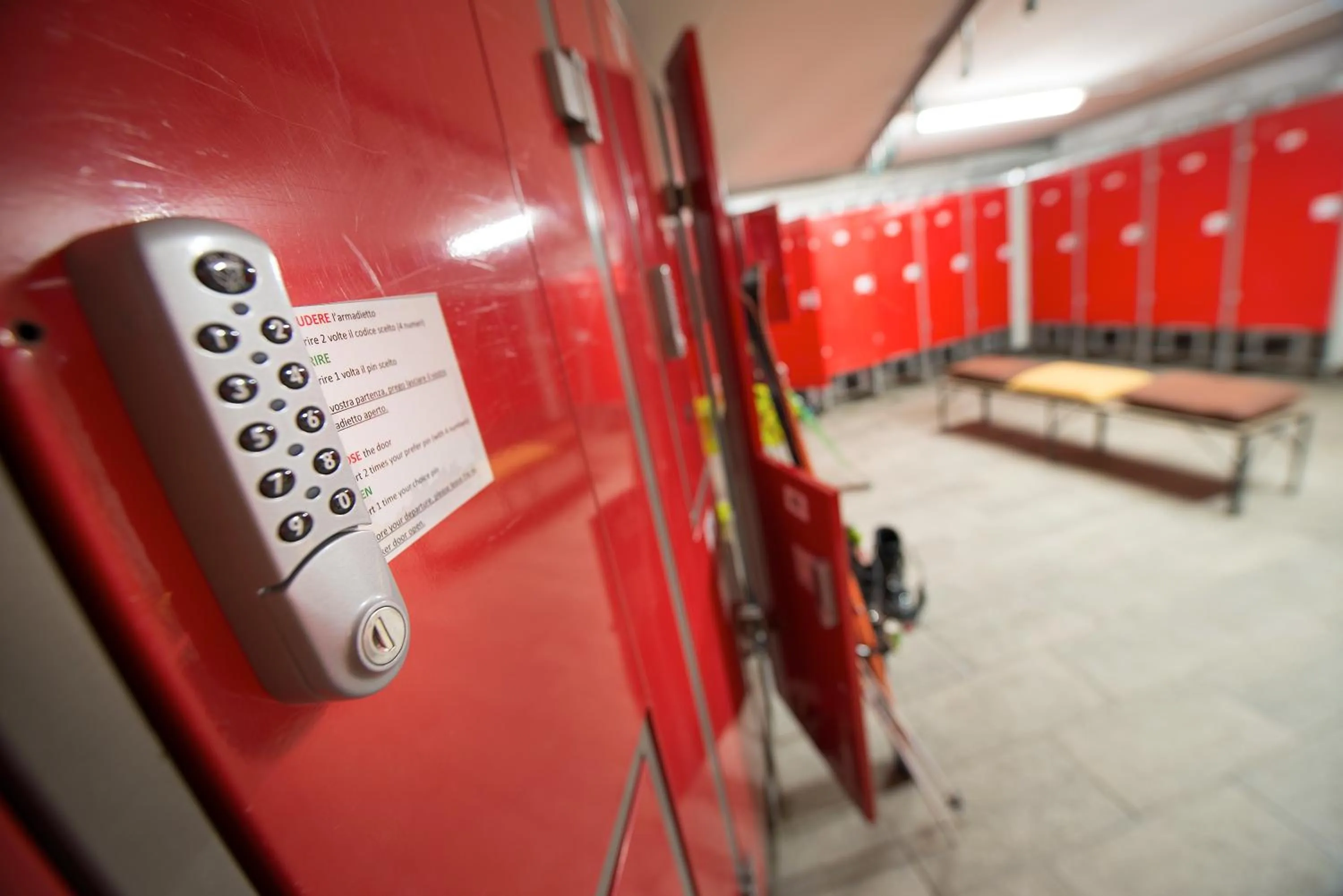 Skiing in Hotel Amerikan