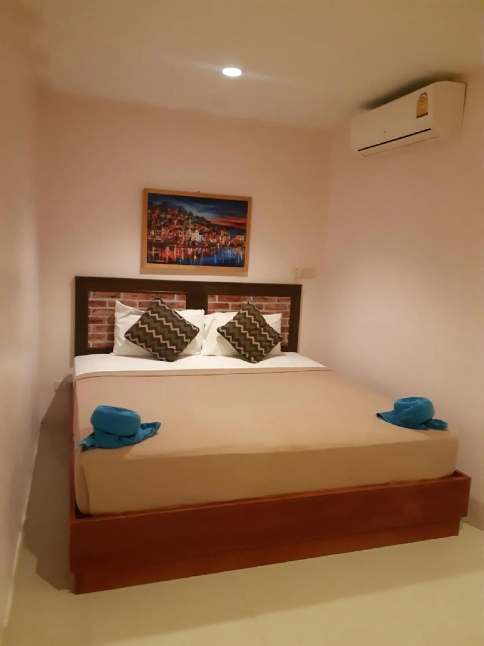 Bedroom, Bed in Sabai House