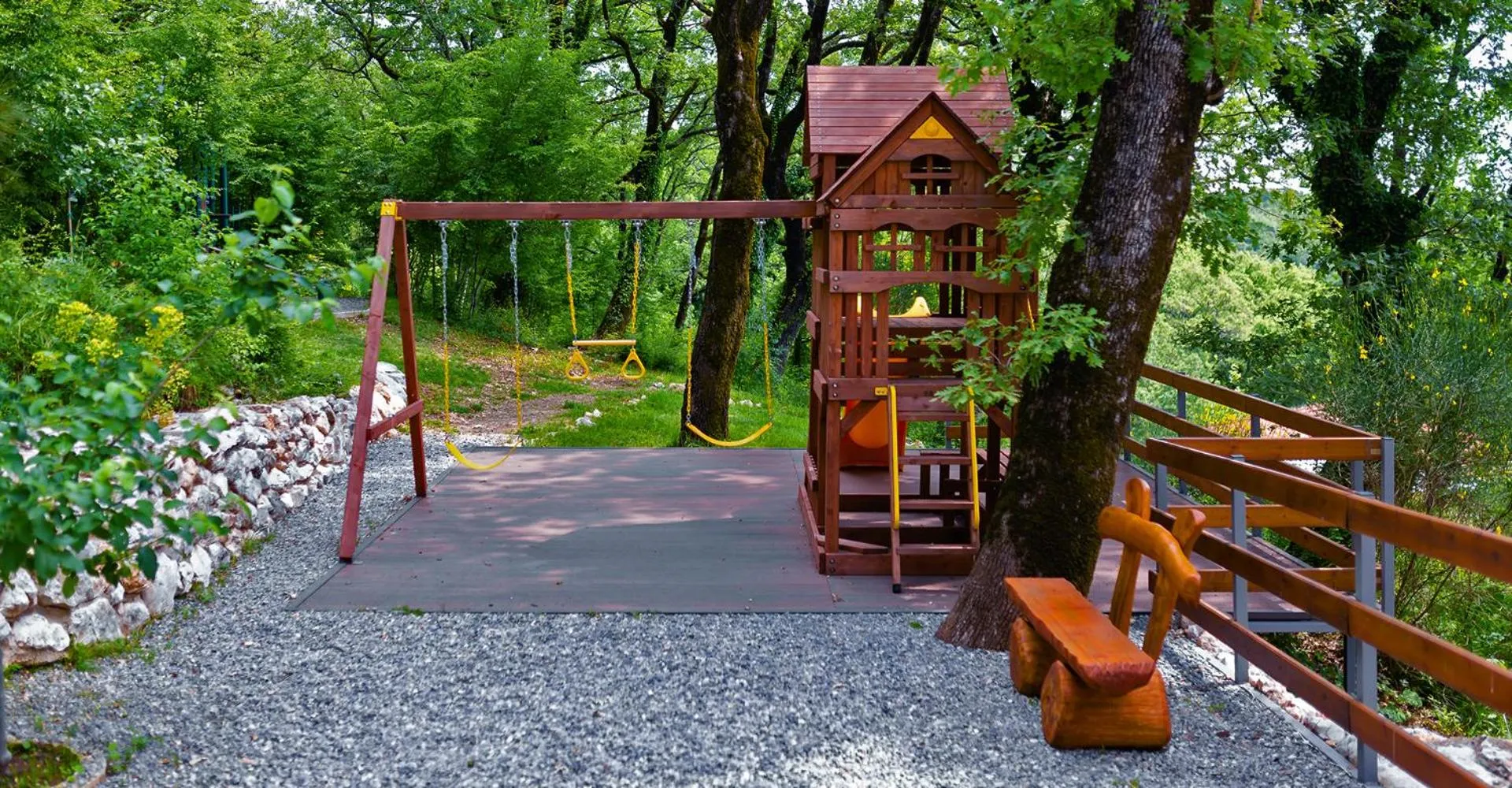 Children play ground in Oak Leaf Residences