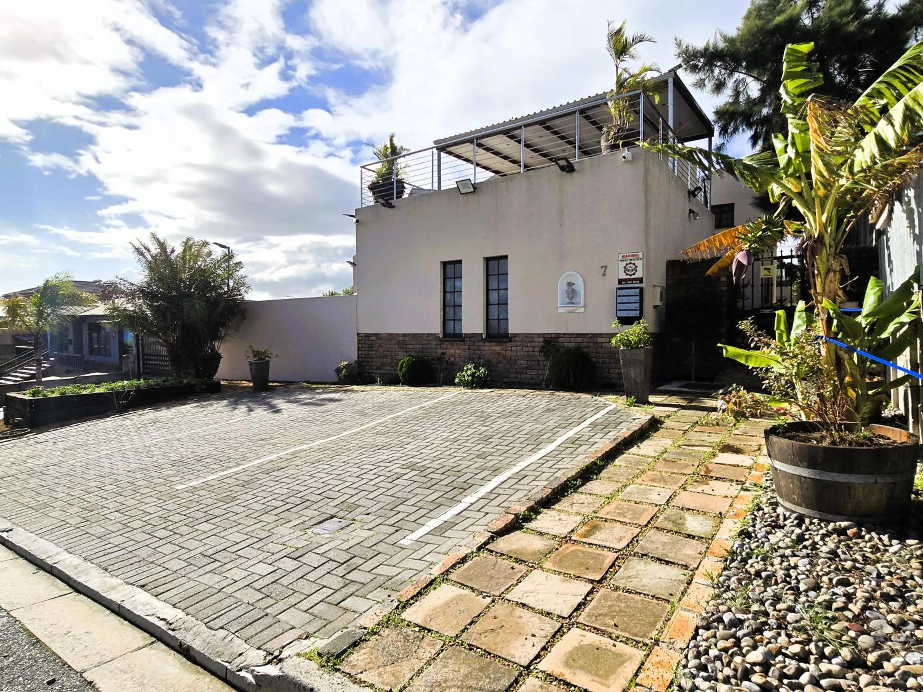 Property building in Walters Lane Luxury Accommodation main house - No loadshedding