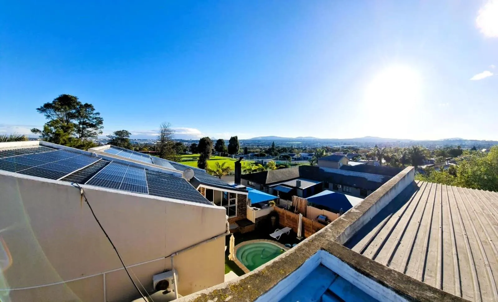 Day in Walters Lane Luxury Accommodation main house - No loadshedding