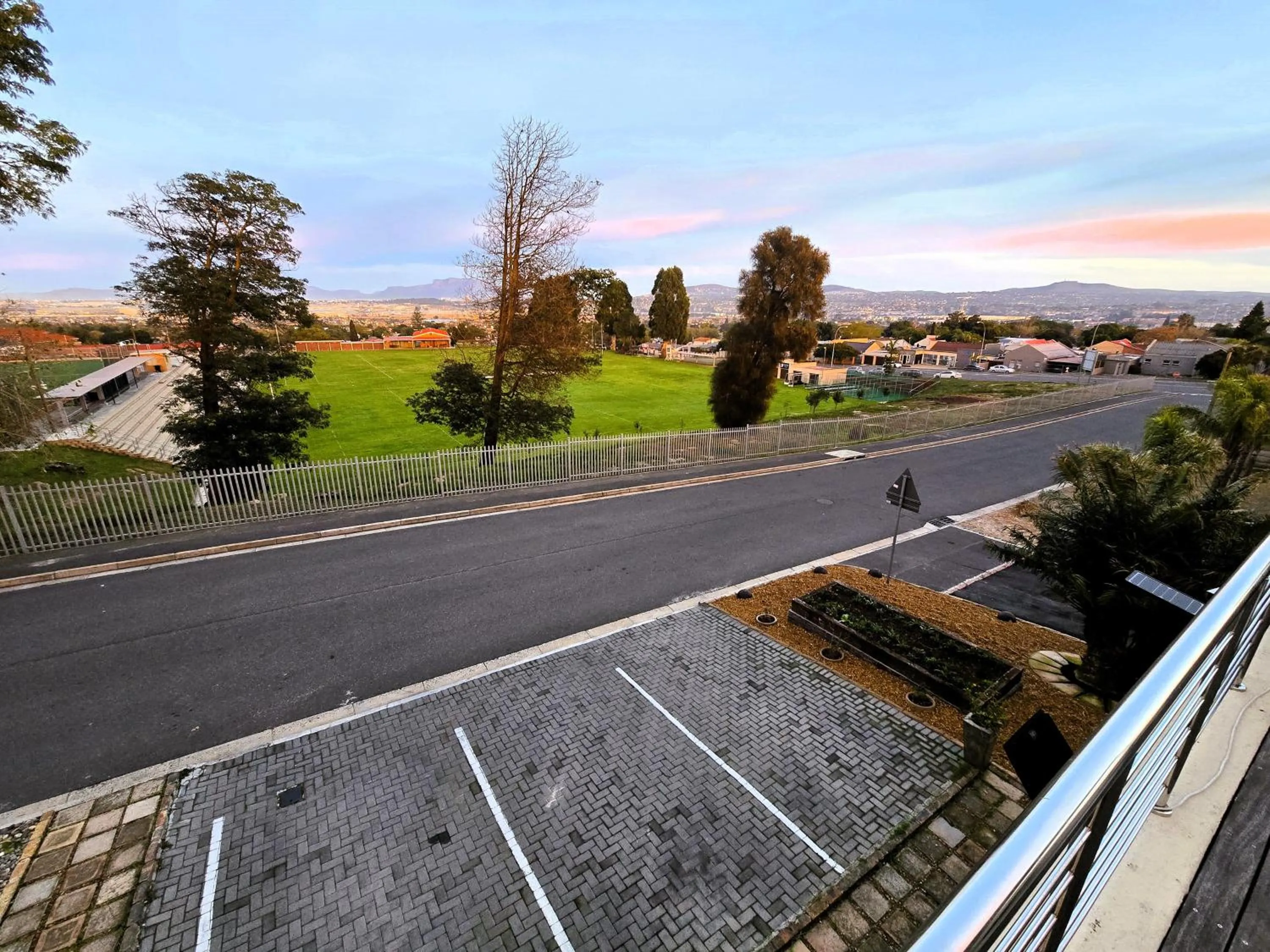 Day in Walters Lane Luxury Accommodation main house - No loadshedding