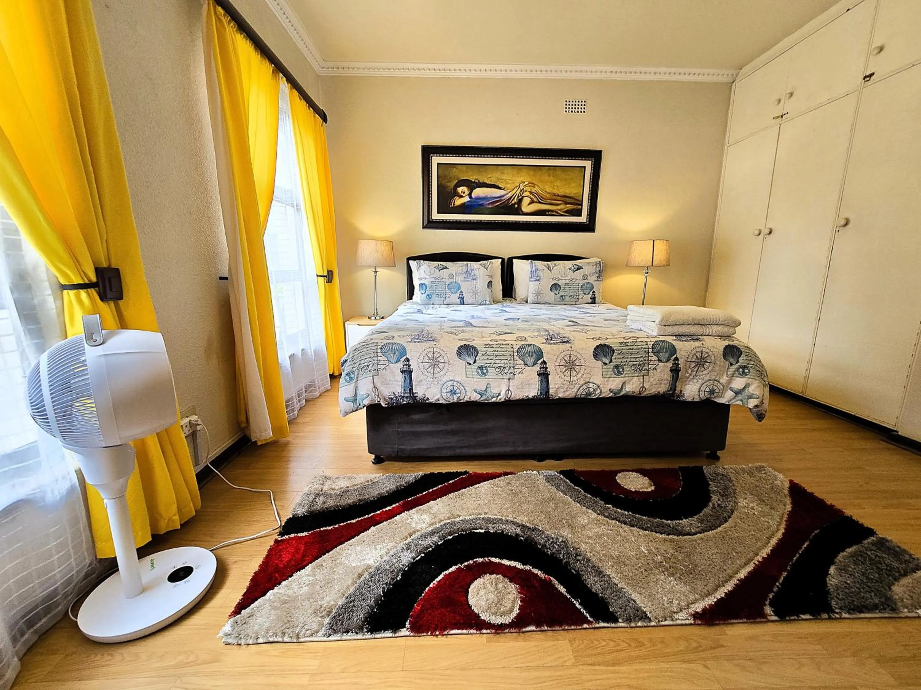 Bed in Walters Lane Luxury Accommodation main house - No loadshedding
