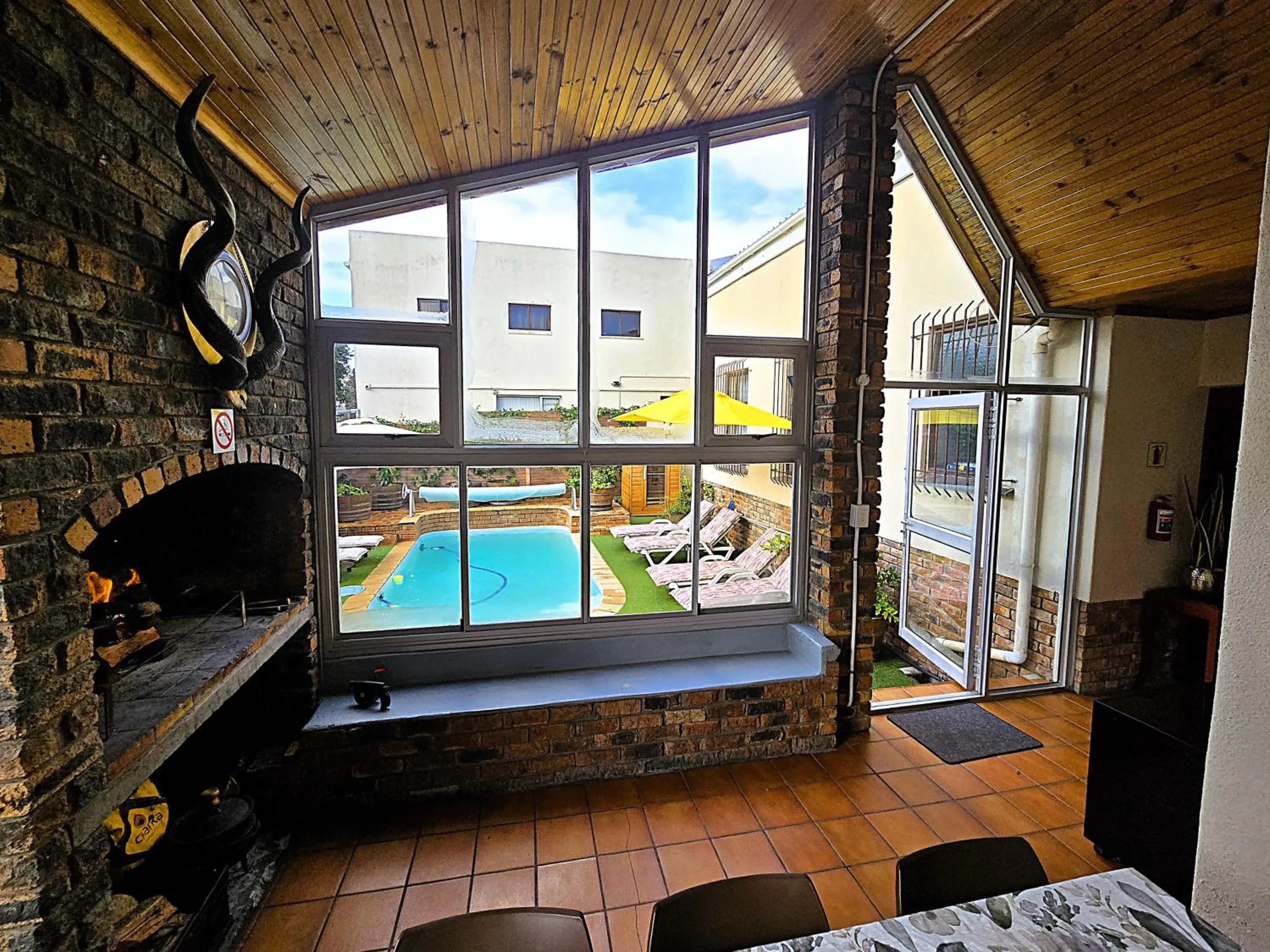 BBQ facilities in Walters Lane Luxury Accommodation main house - No loadshedding