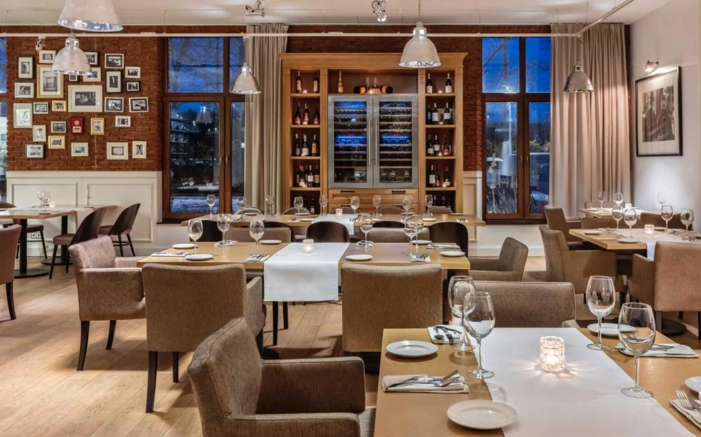 Staff in Mercure Wiazowna Brant