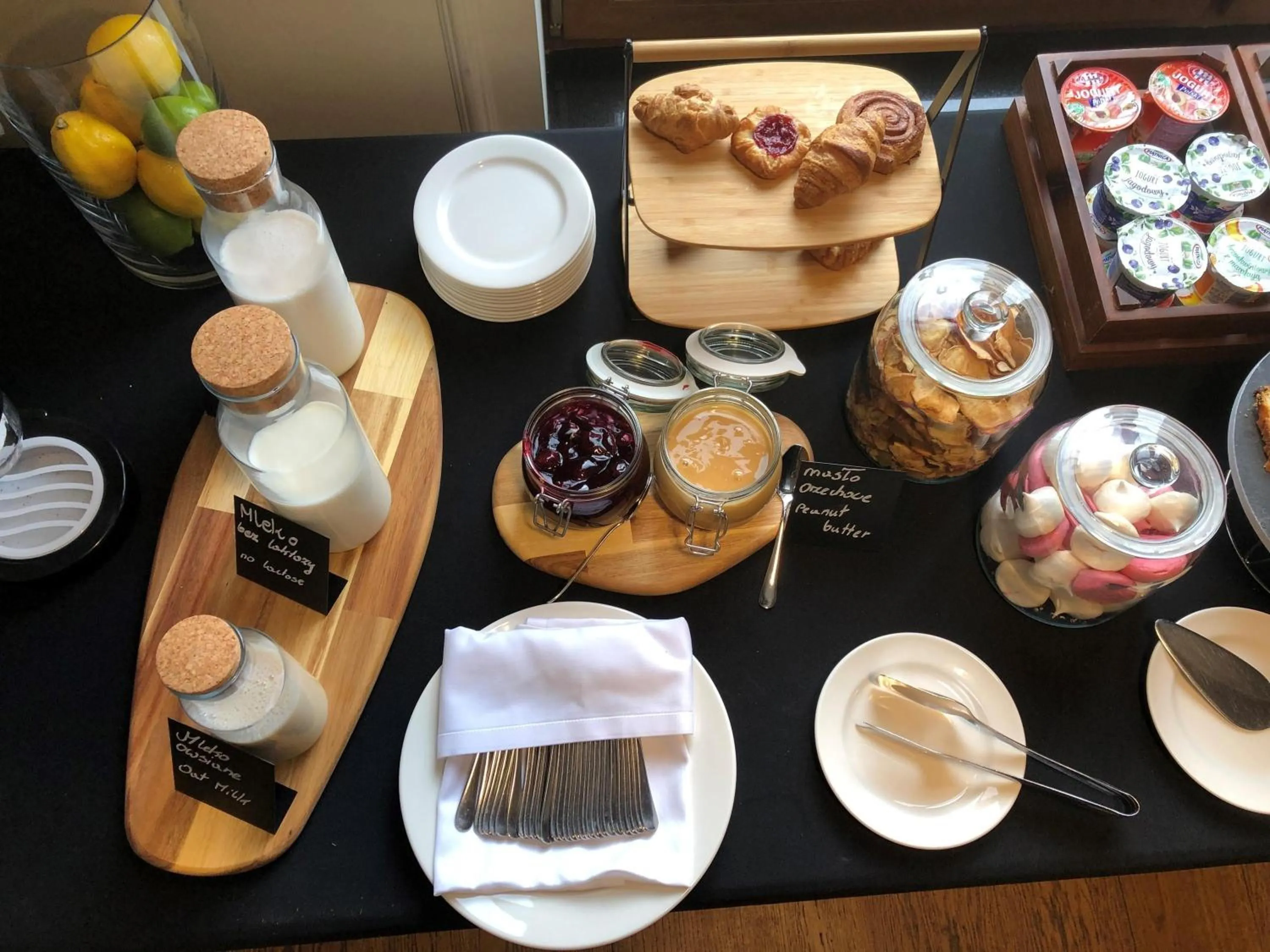 Breakfast in Mercure Wiazowna Brant