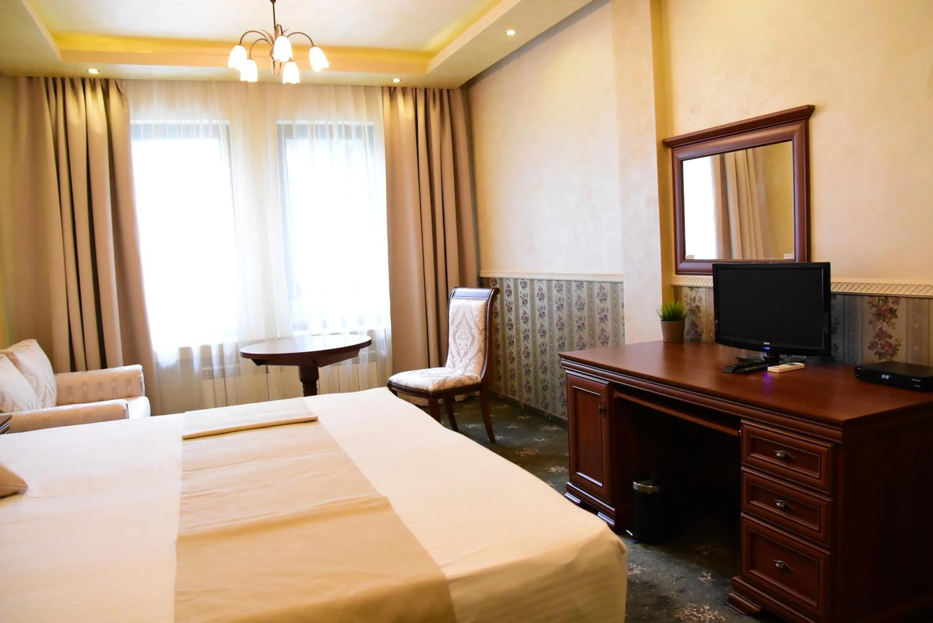 TV and multimedia, Bed in Complex Praveshki Hanove