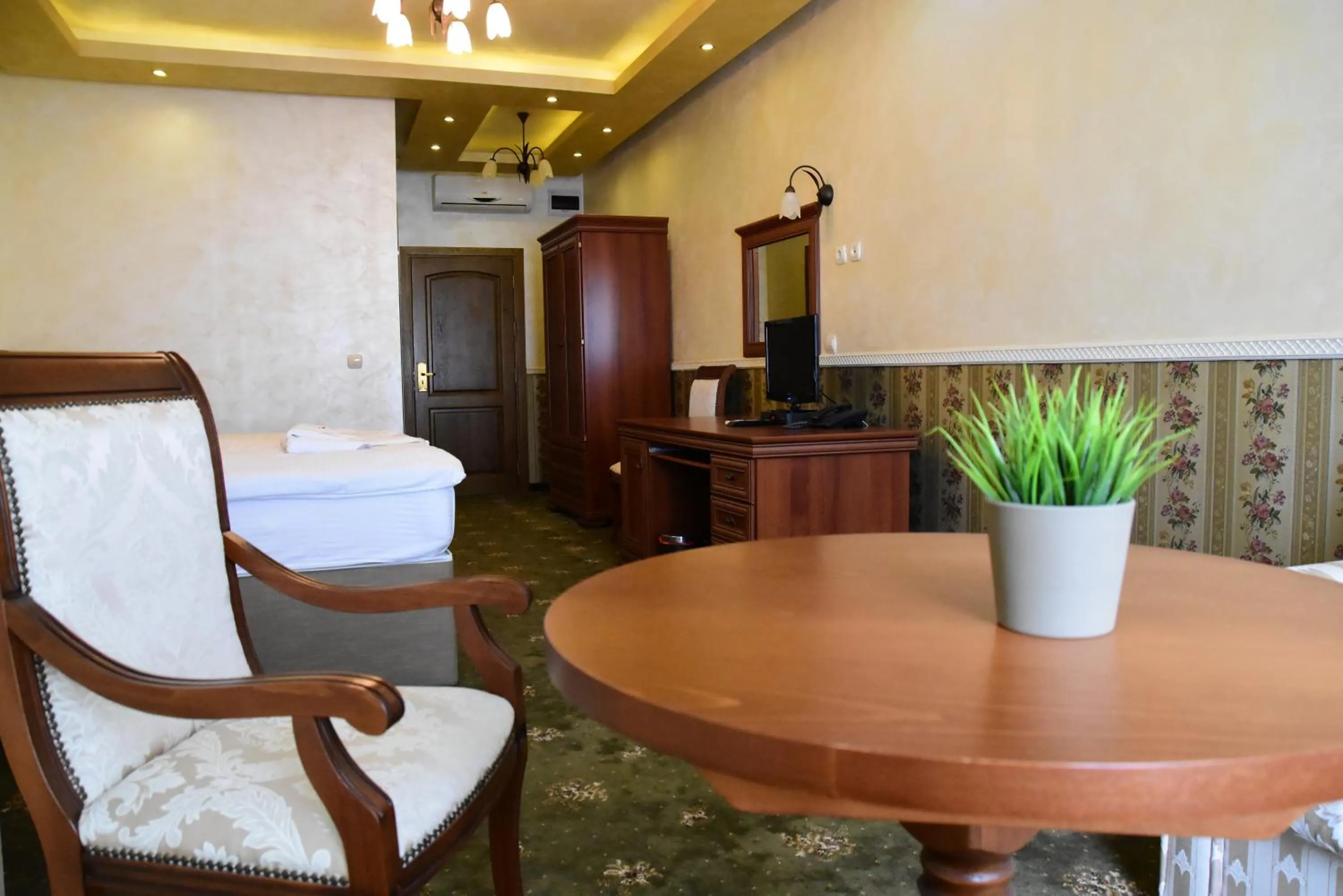 Seating area in Complex Praveshki Hanove