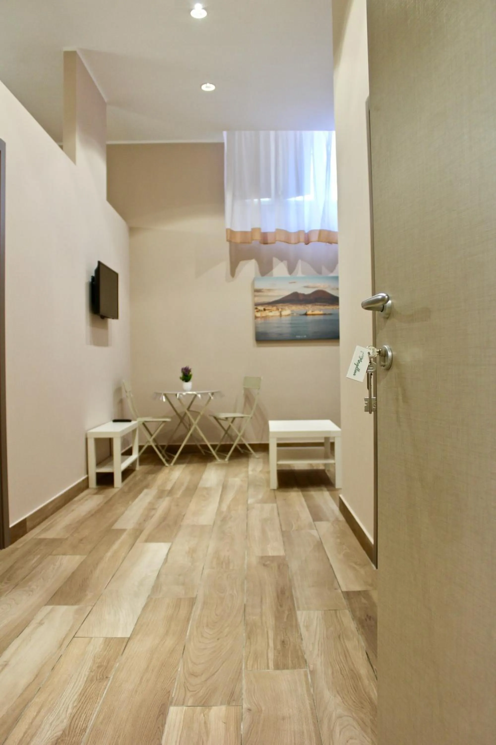 Photo of the whole room, Bed in Central Station Garibaldi