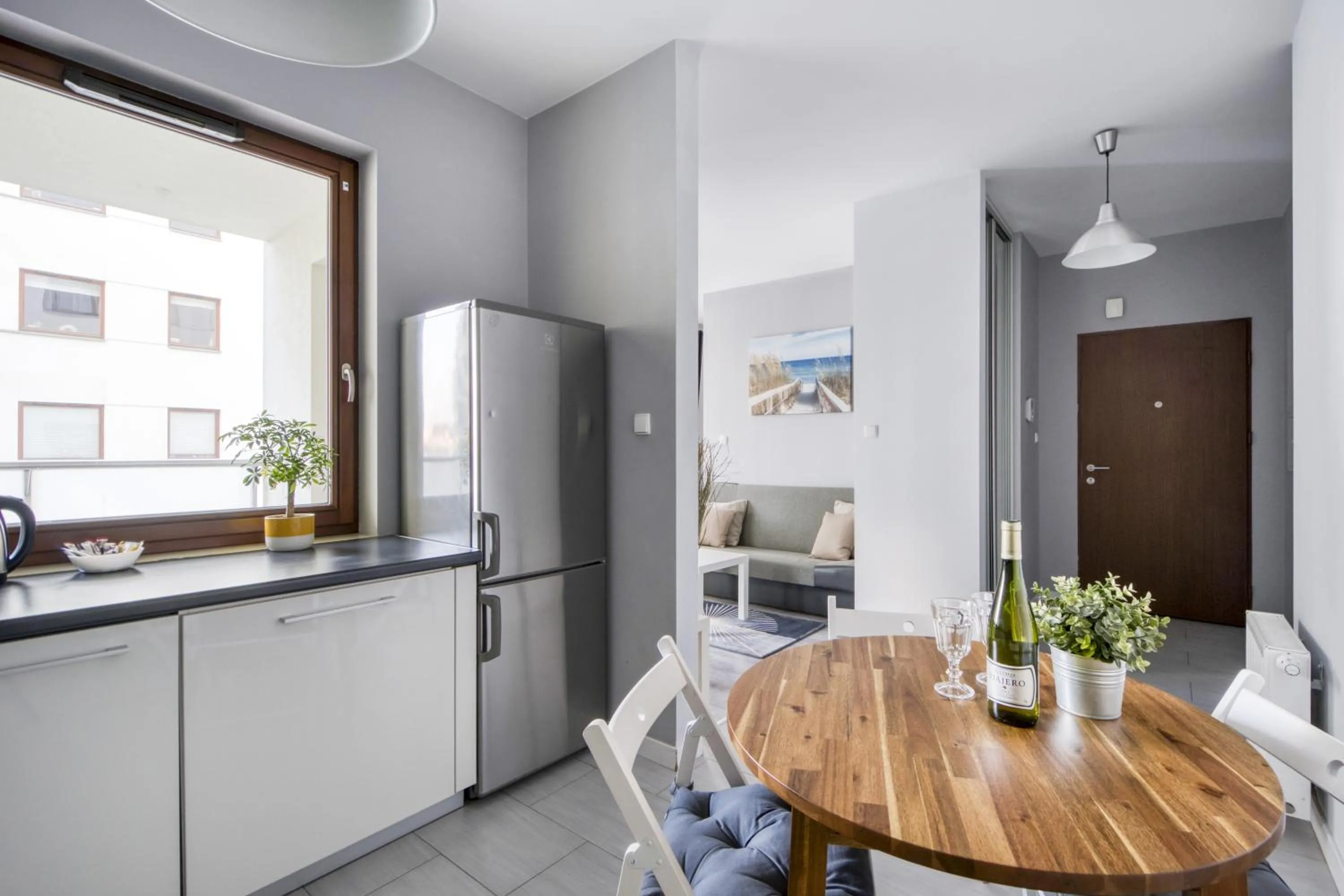 kitchen in Warsaw Night Apartments Giełdowa