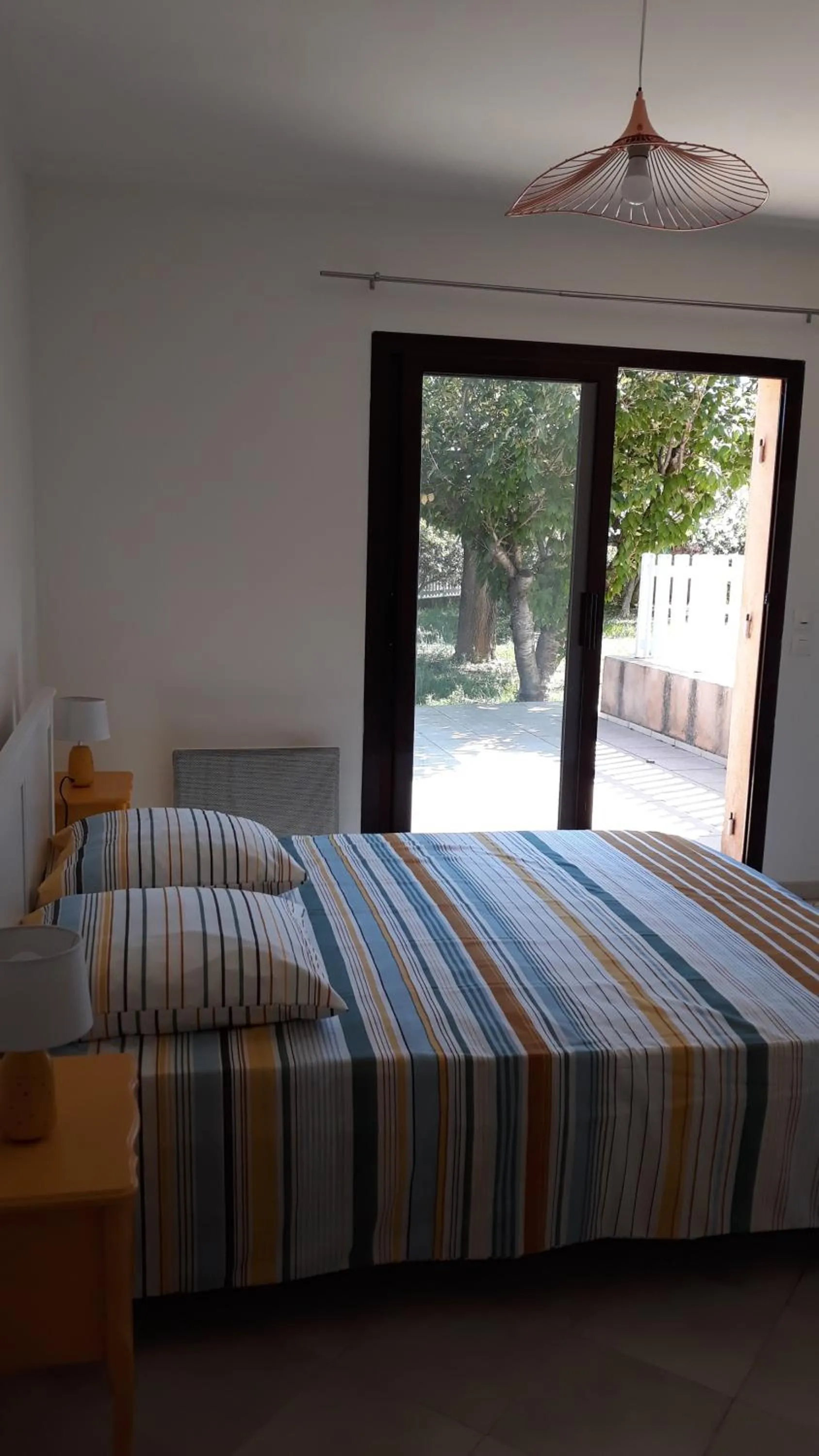 Bedroom, Bed in Sous Les Pins gîtes et chambres d'hôtes