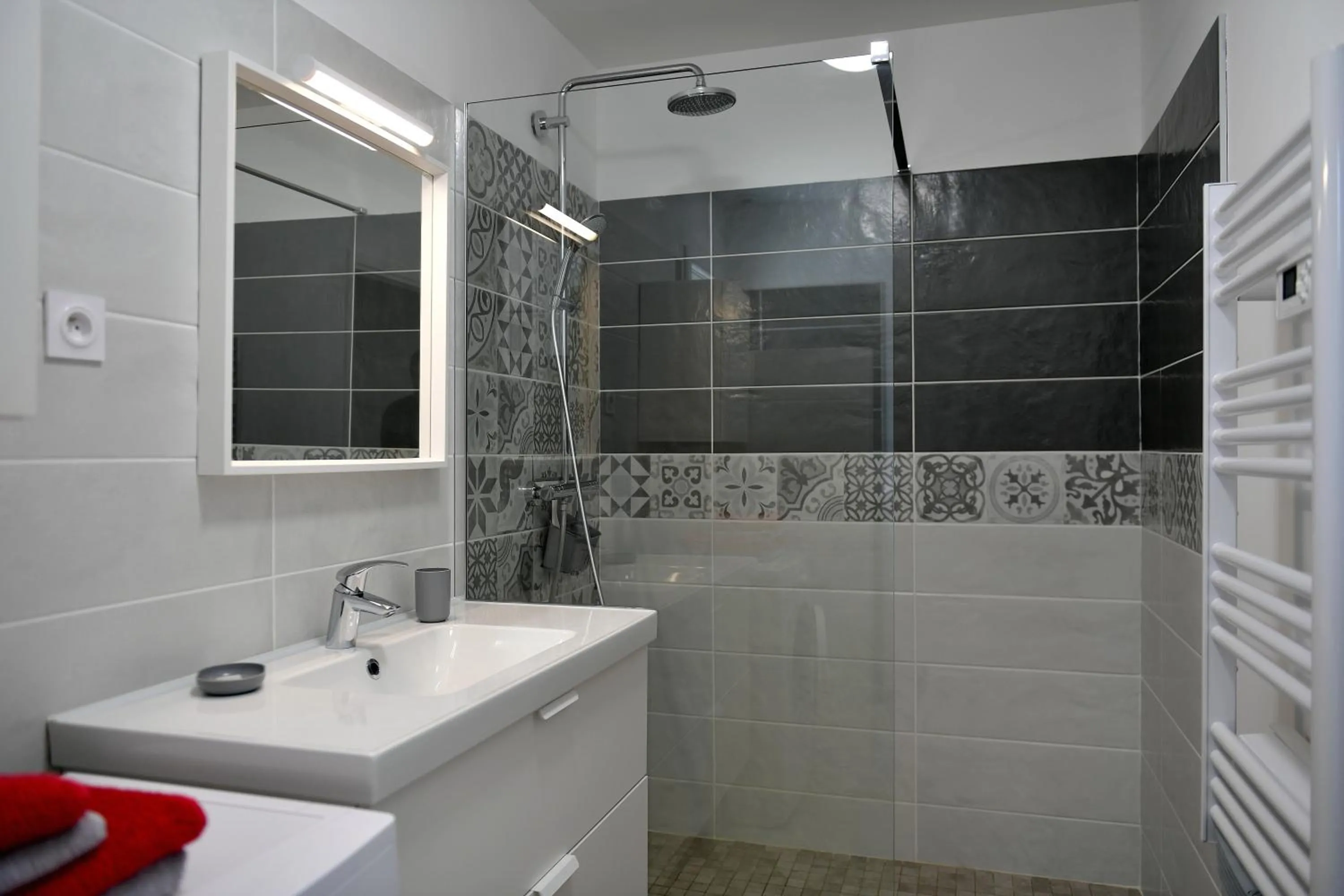 Shower in Sous Les Pins gîtes et chambres d'hôtes