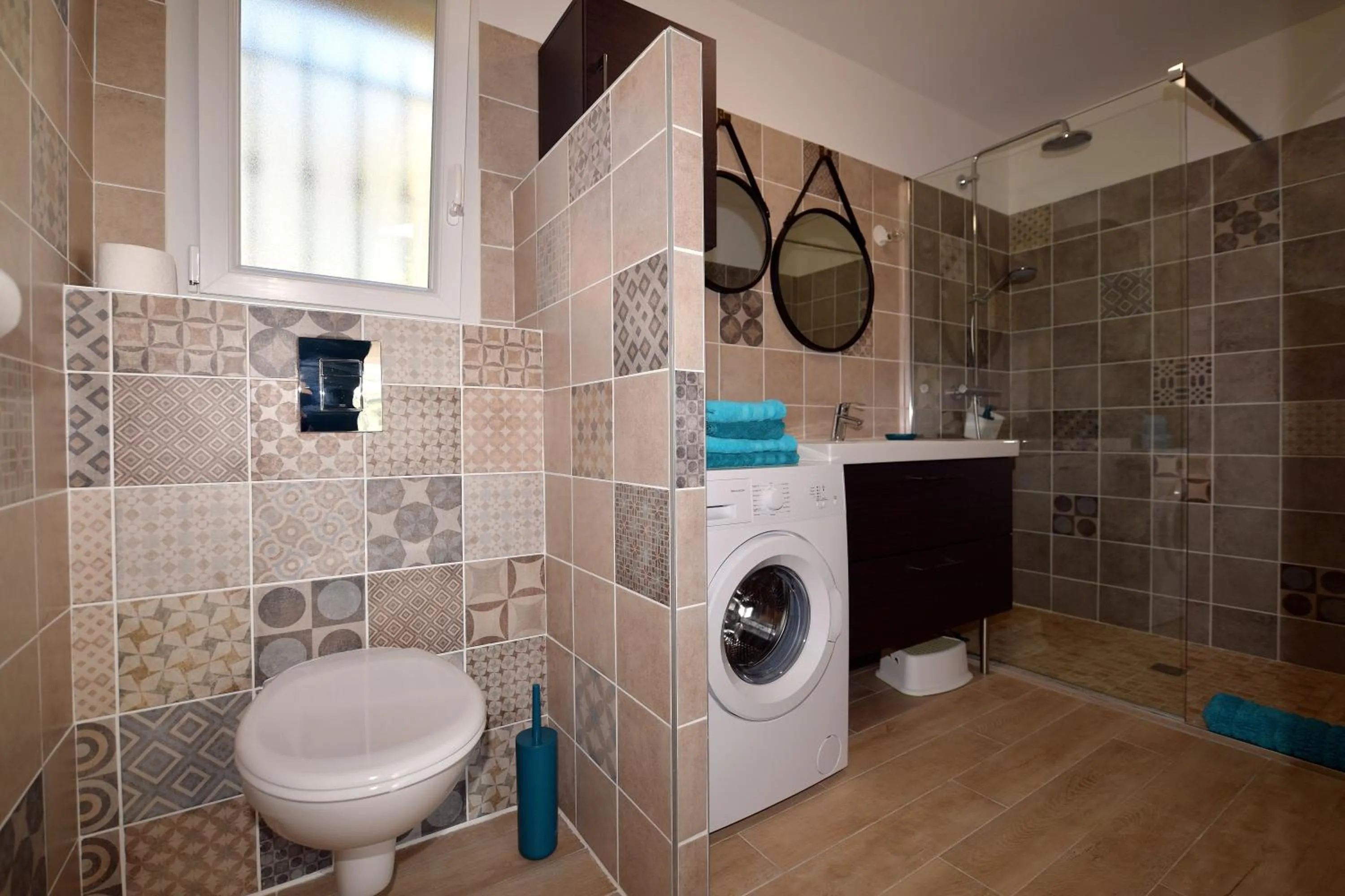 Toilet in Sous Les Pins gîtes et chambres d'hôtes
