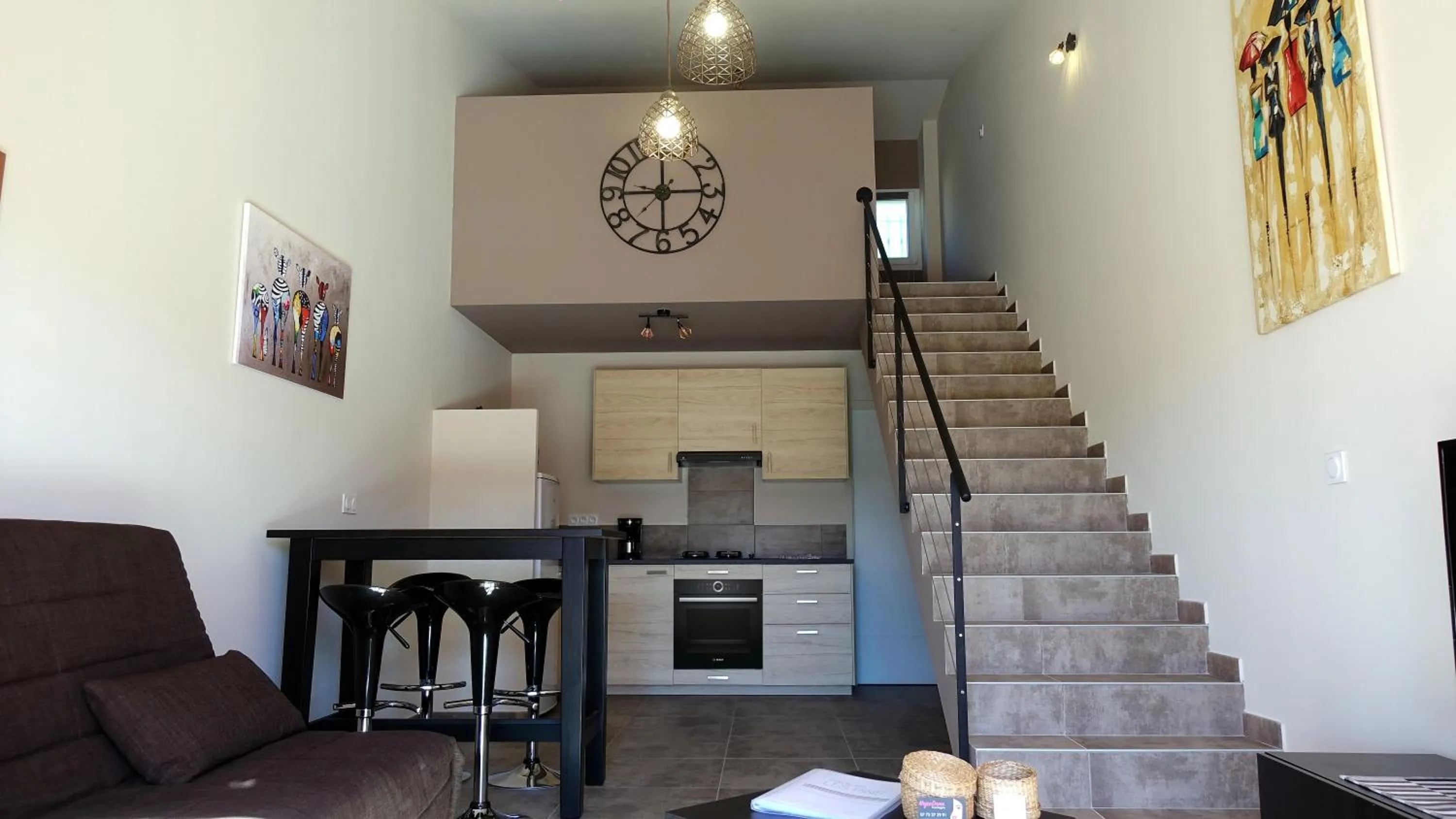 Kitchen or kitchenette in Sous Les Pins gîtes et chambres d'hôtes