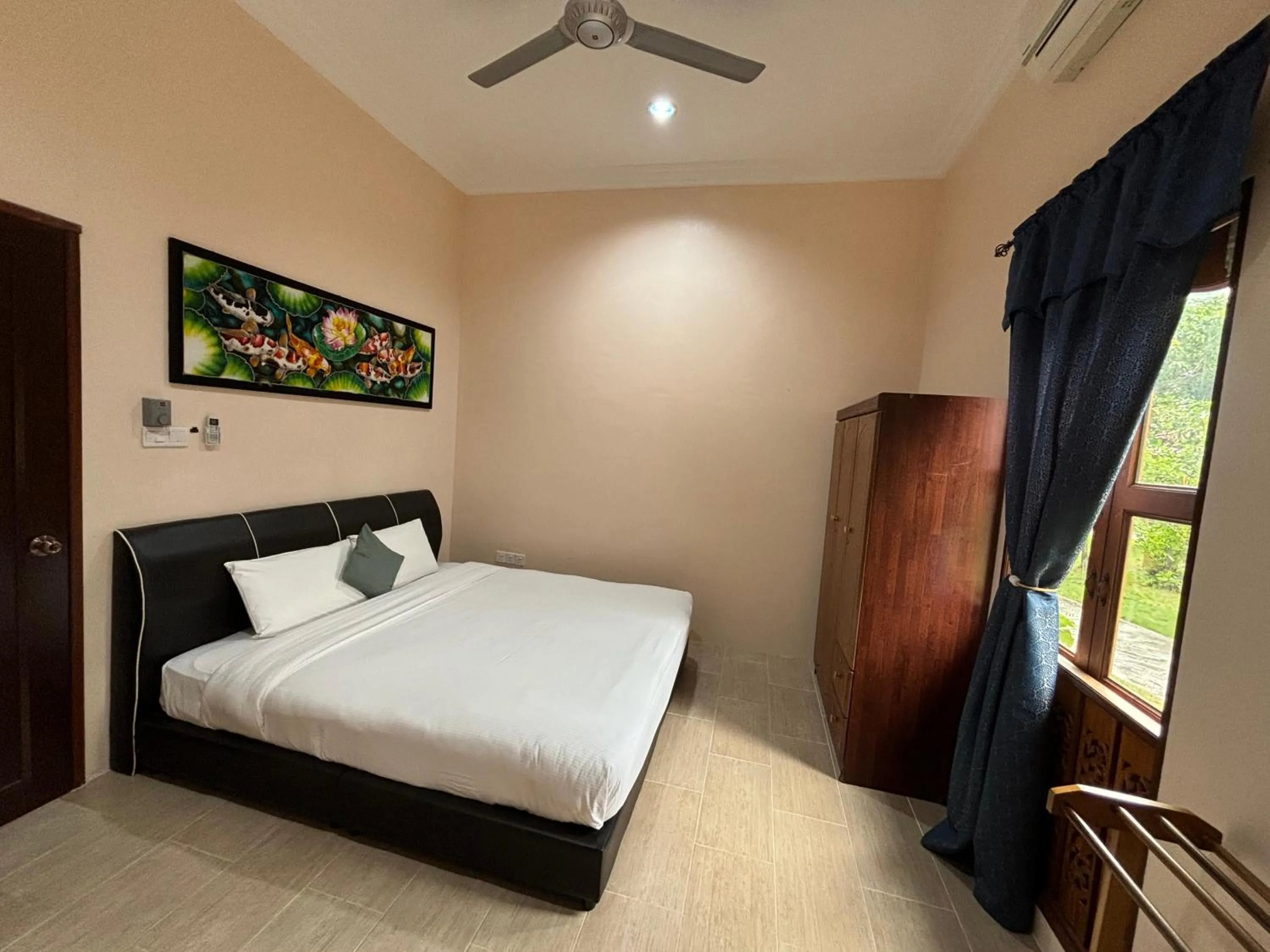 Bed in Padimas Villa @Datai Valley