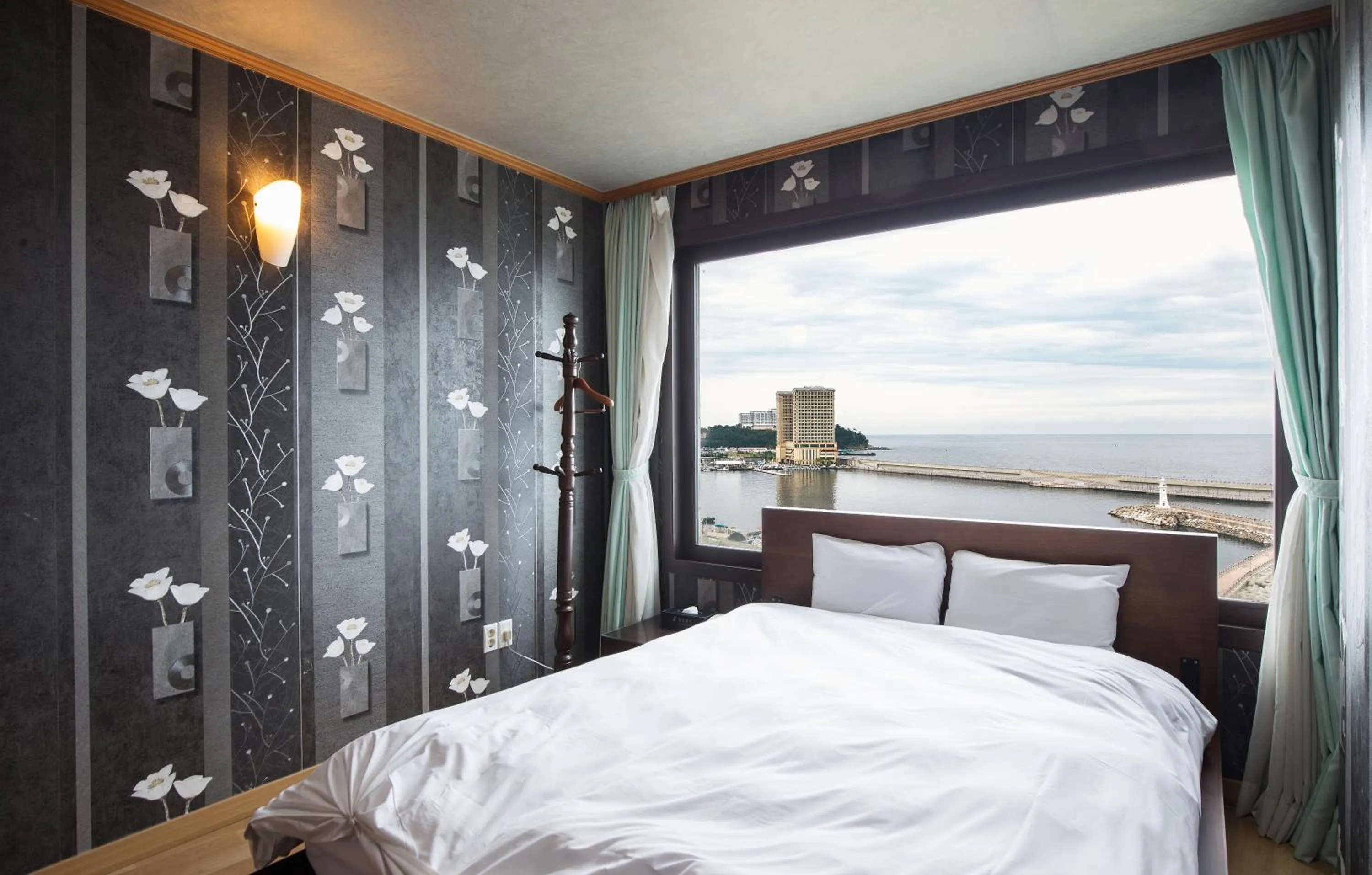 Benikea Hotel Mountain & Ocean Sokcho