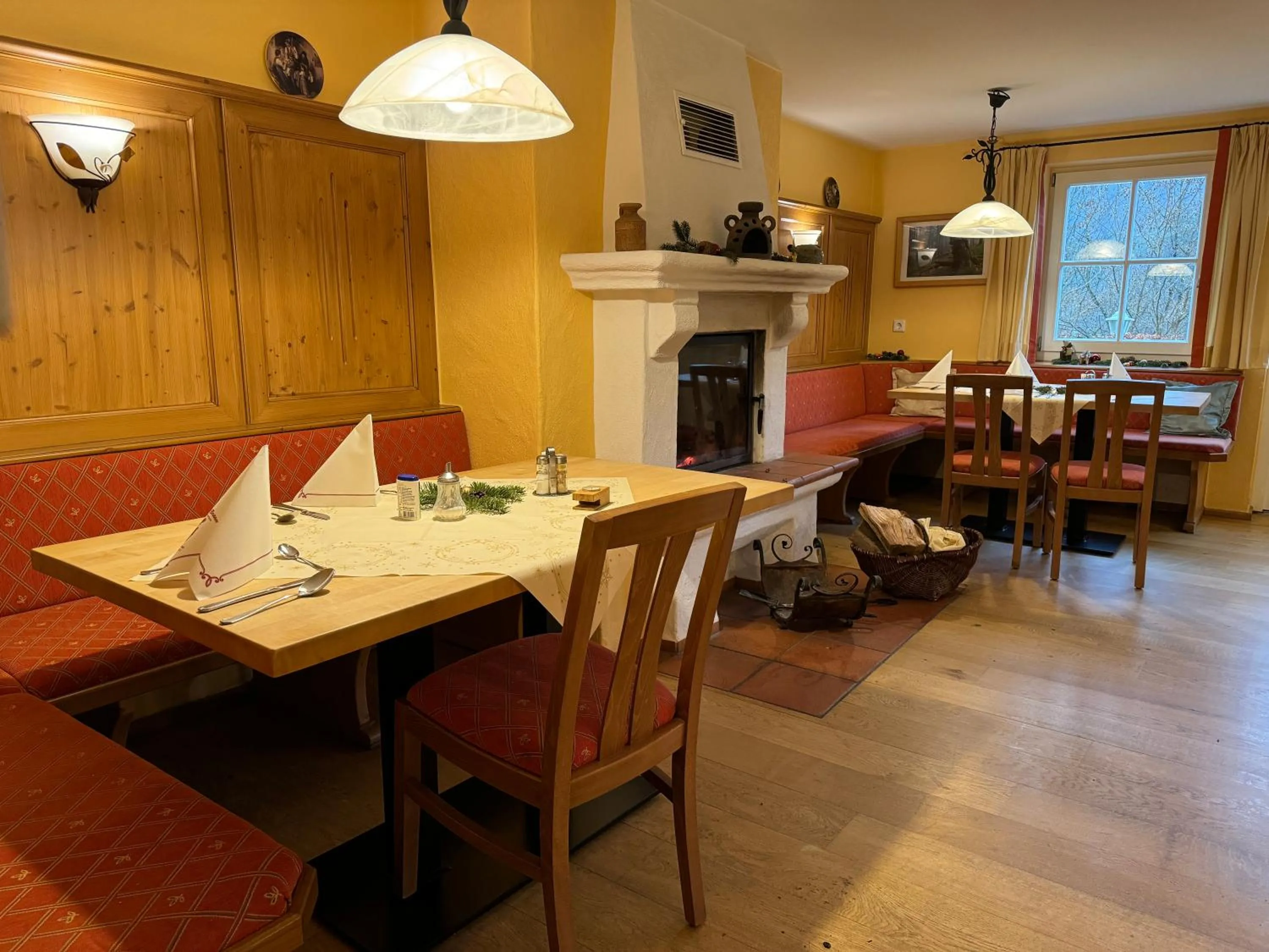 Restaurant/places to eat in Gasthof Braun