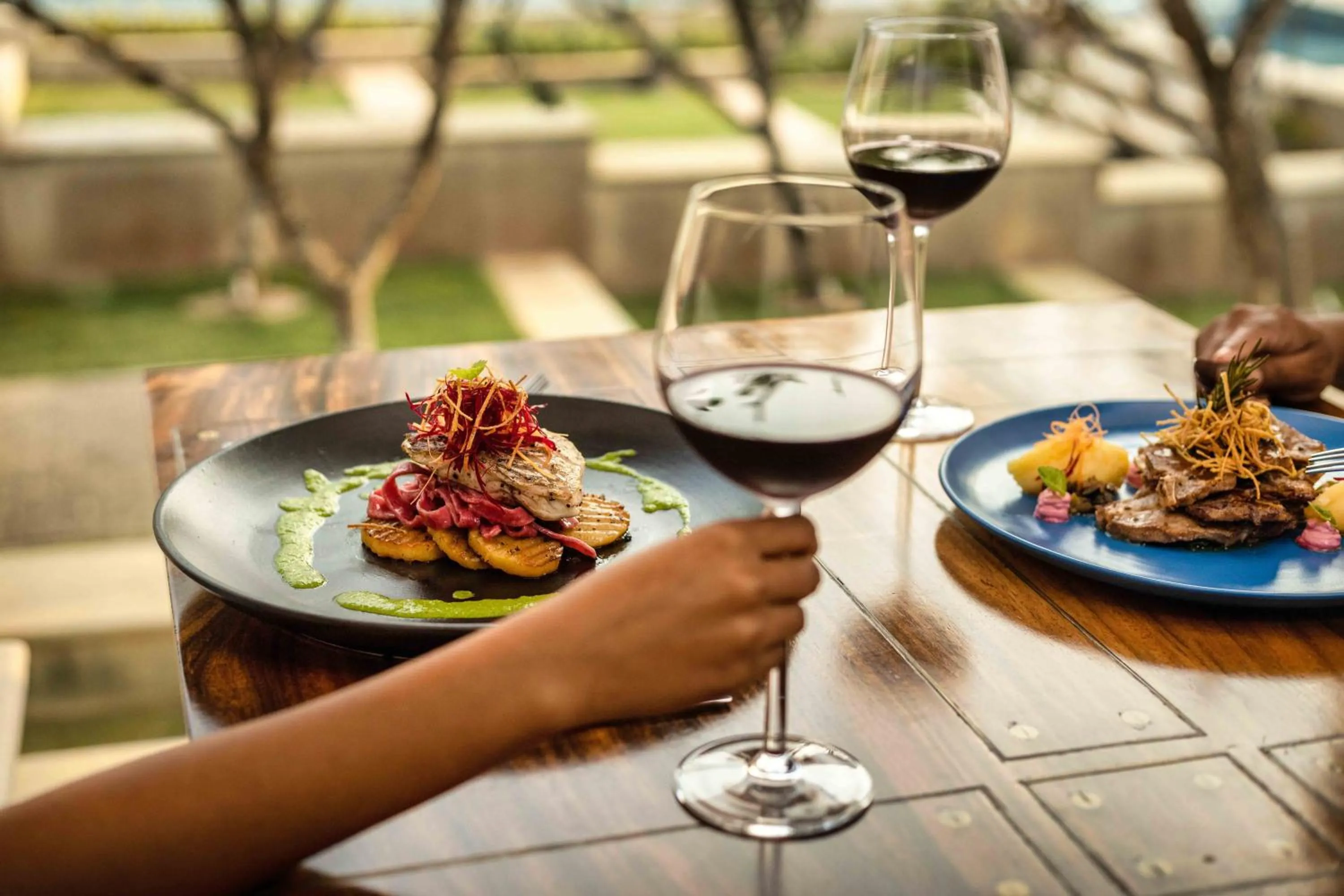 Food and drinks in Wattura Resort & Spa