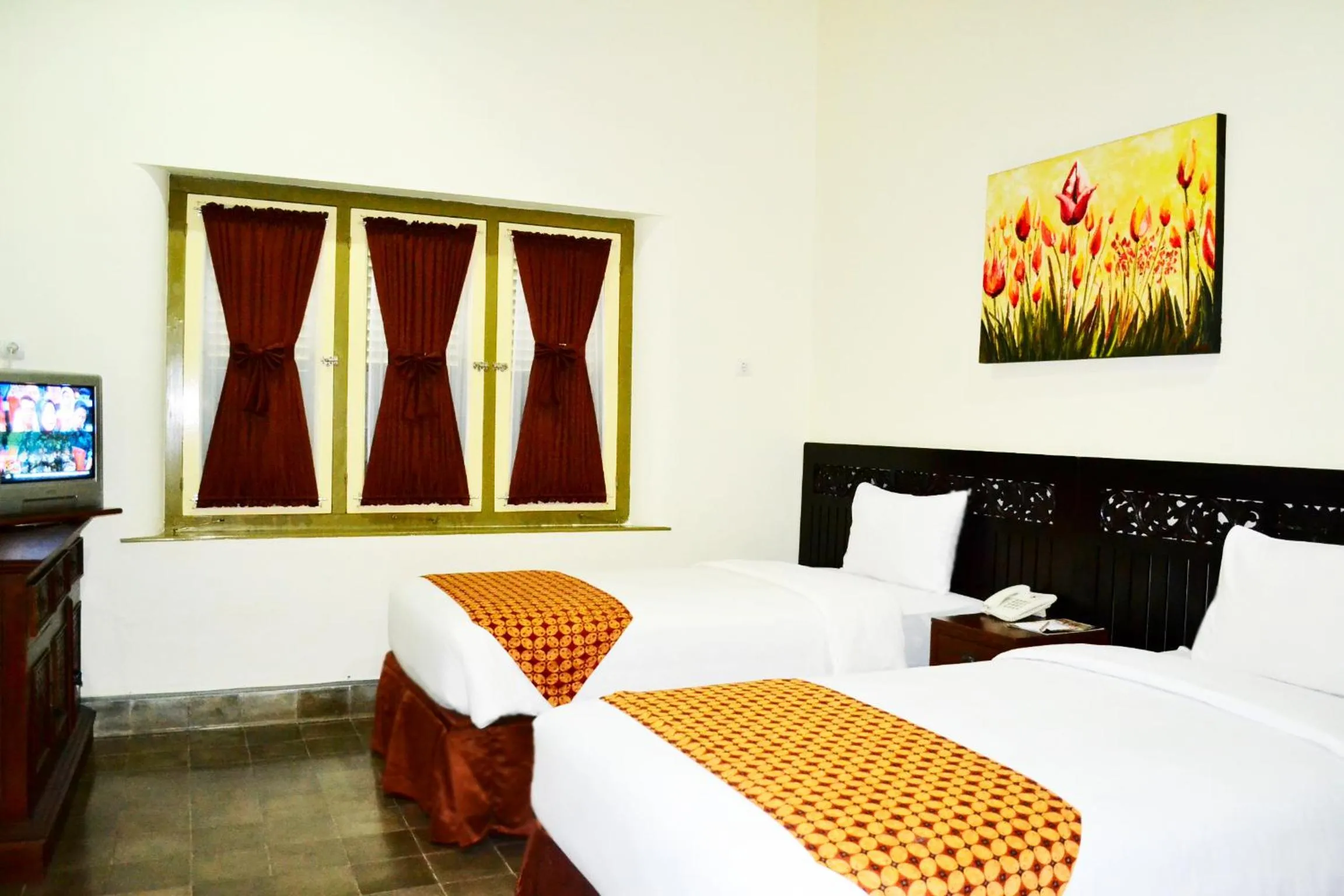 Bedroom, Bed in The Kresna Hotel