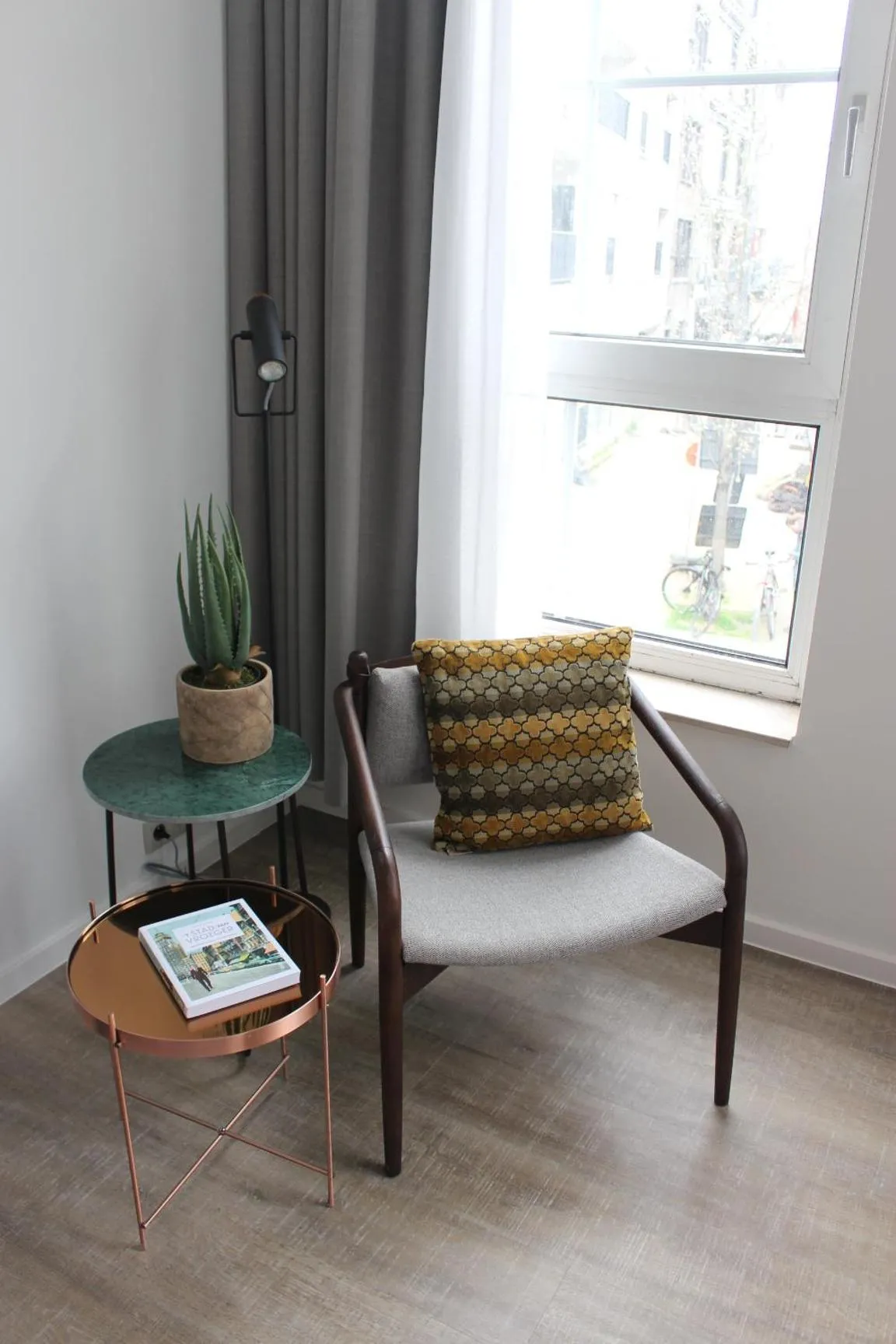 Seating area in CITYSTAY