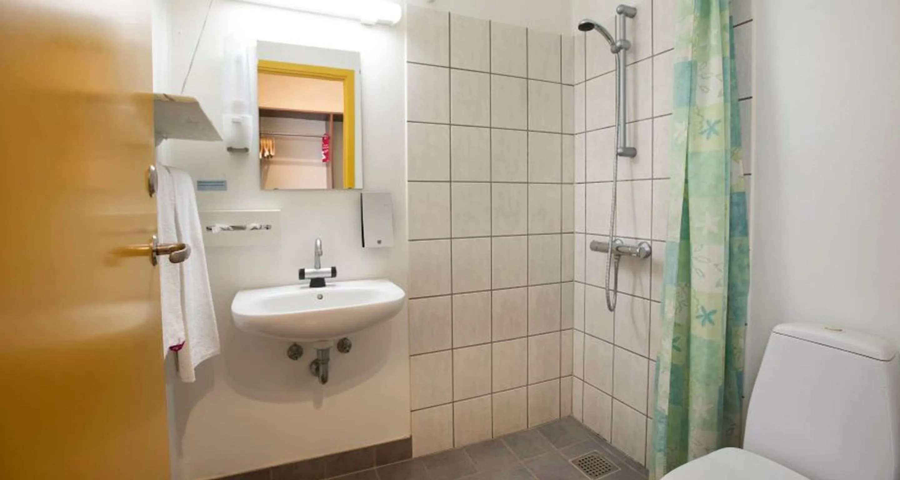 Bathroom in Hotel Dalgas, BW Signature Collection