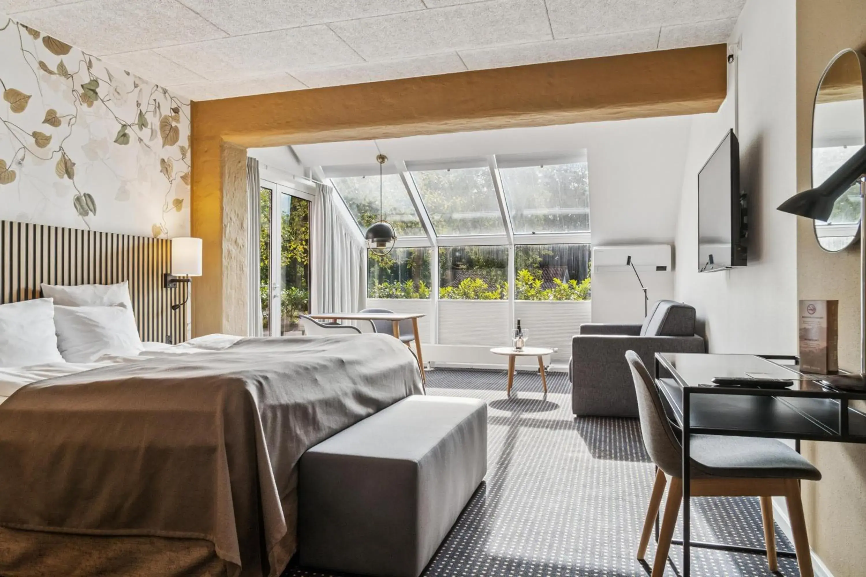 Photo of the whole room, Bed in Hotel Dalgas, BW Signature Collection Photo of the whole room, Bed in Hotel Dalgas, BW Signature Collection