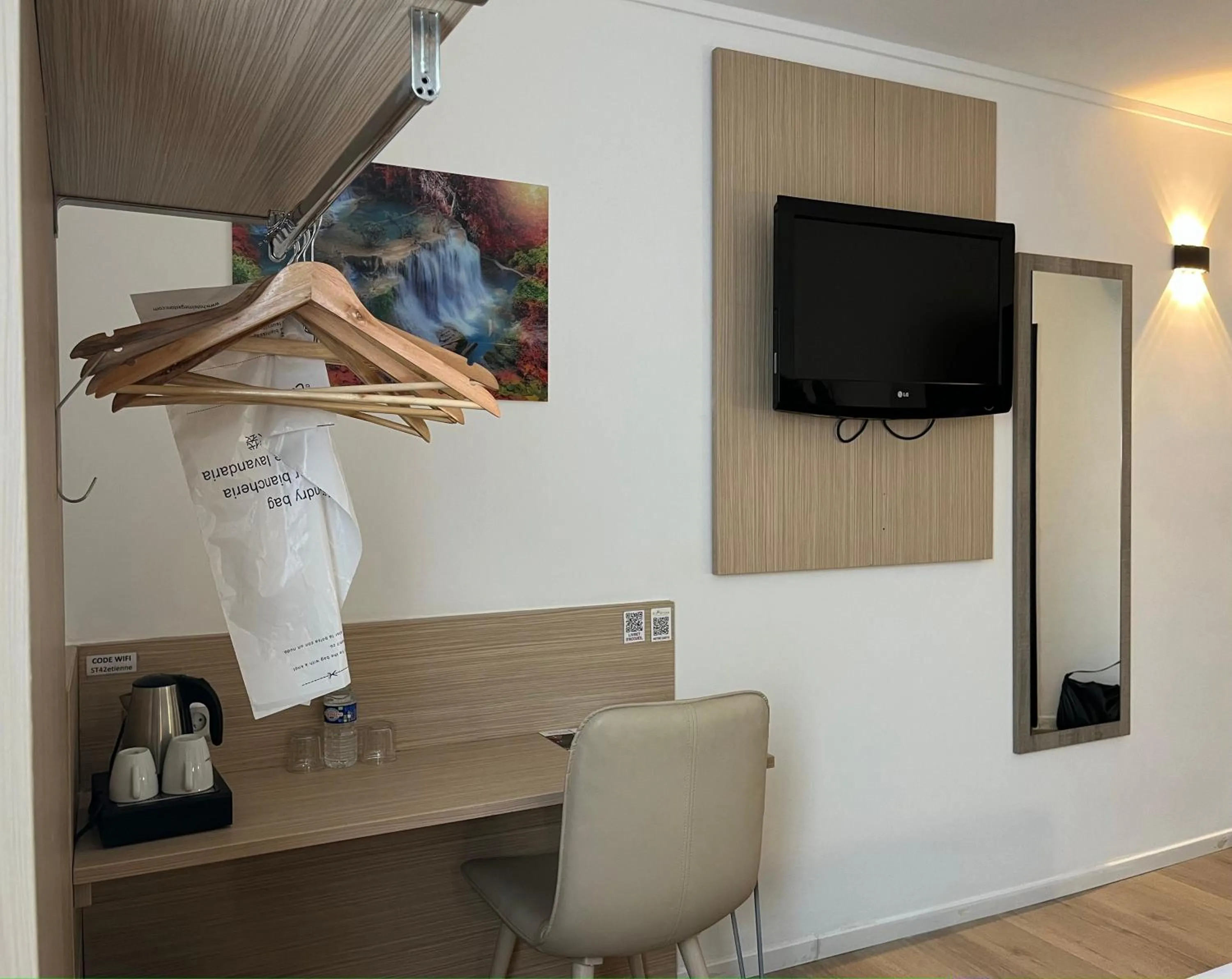 TV and multimedia in Best Western Hotel & Spa Austria-La Terrasse