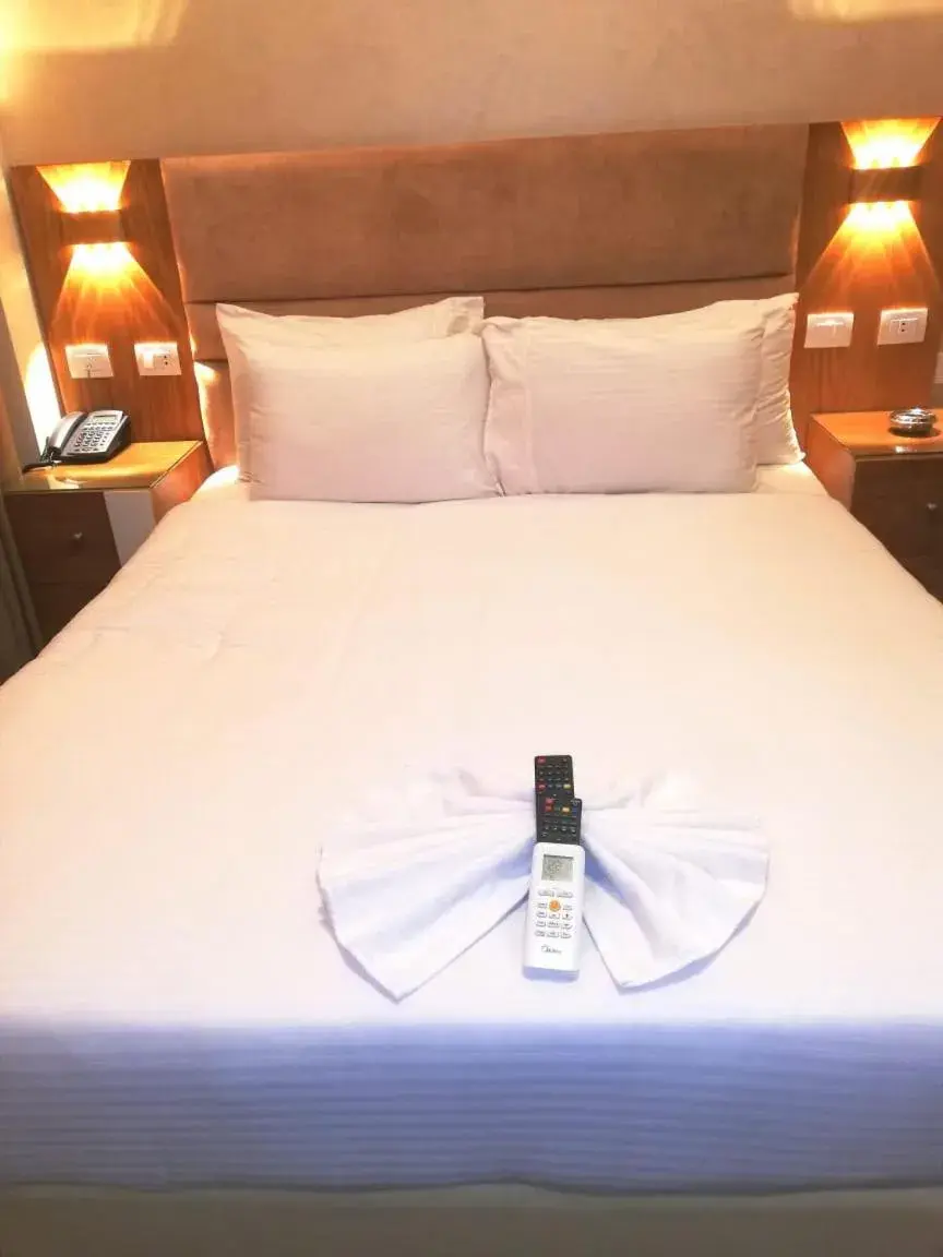 Three-Bedroom Apartment in Jewel Al Nasr Hotel & Apartments Three-Bedroom Apartment in Jewel Al Nasr Hotel & Apartments