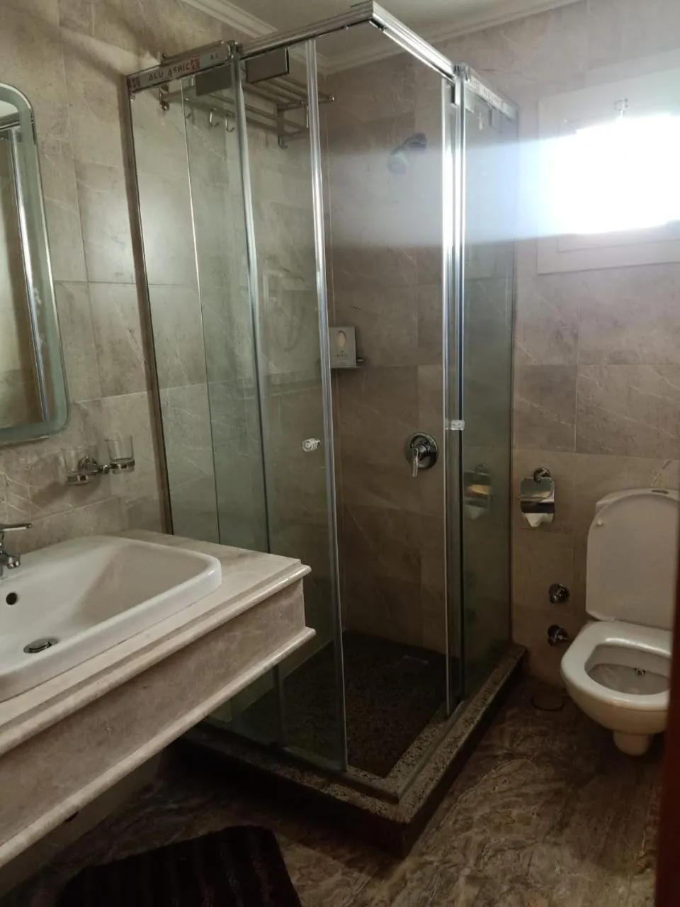 Bathroom in Jewel Al Nasr Hotel & Apartments
