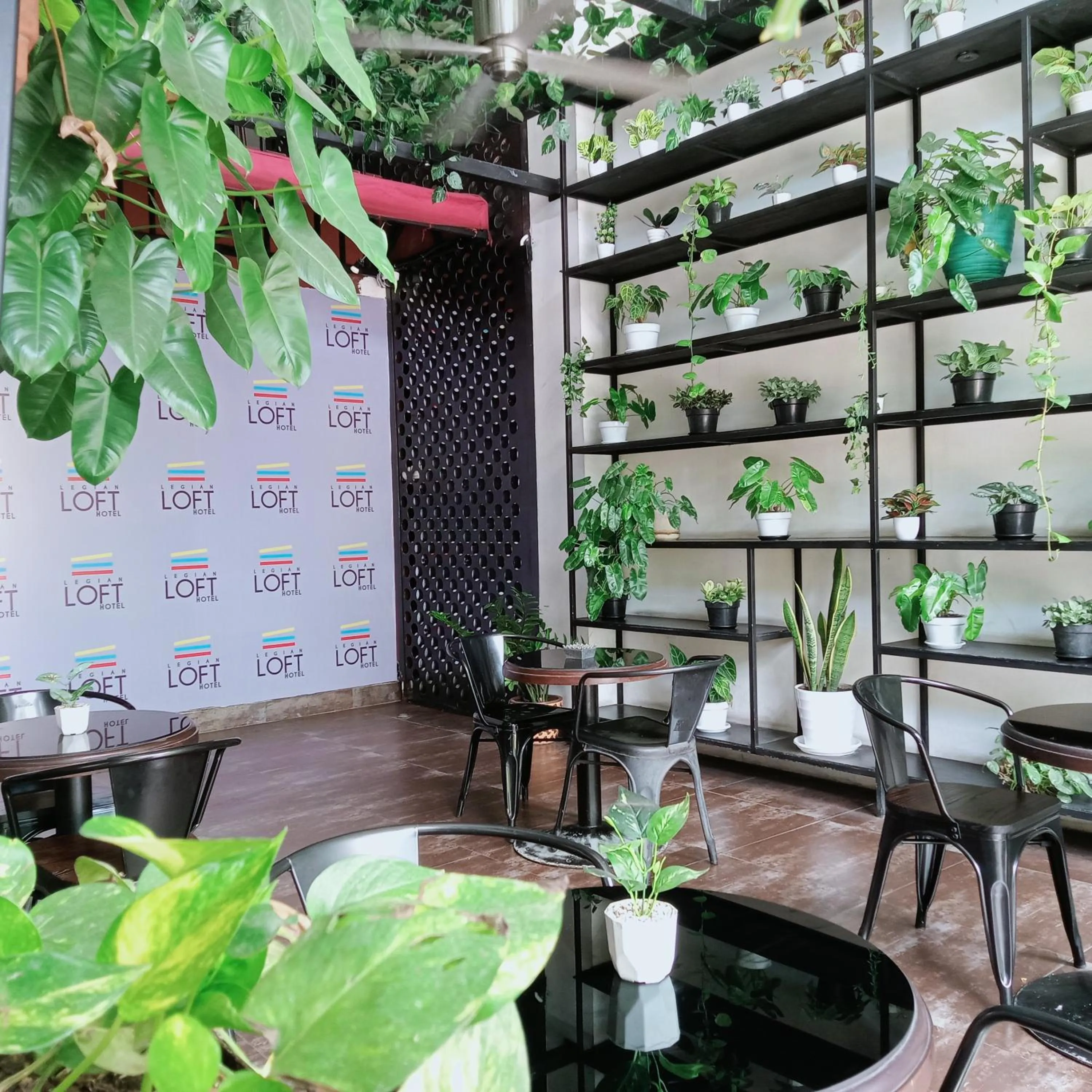 Restaurant/places to eat in Loft Legian Hotel Bali