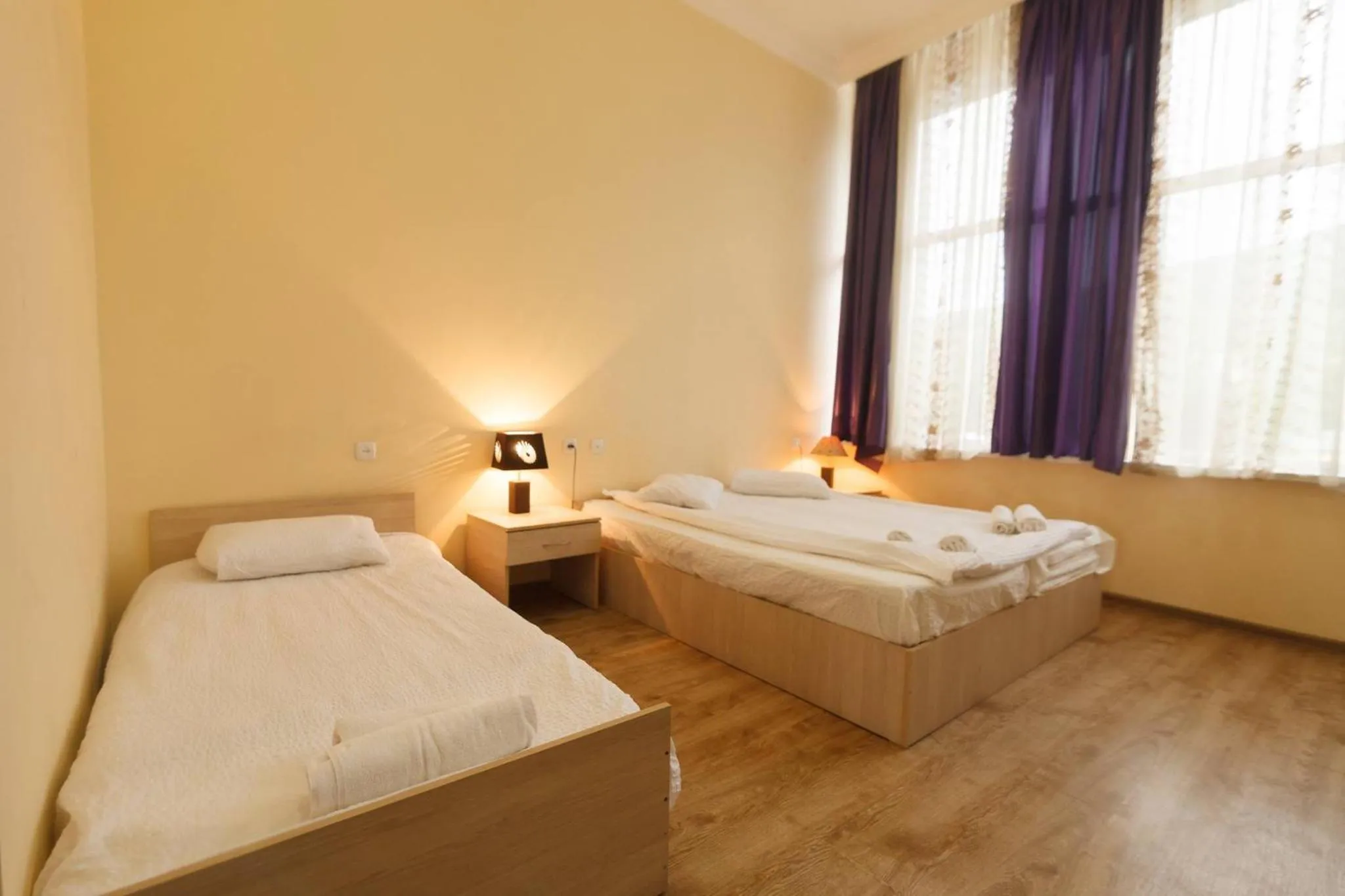 Bed in Ortachala Palace