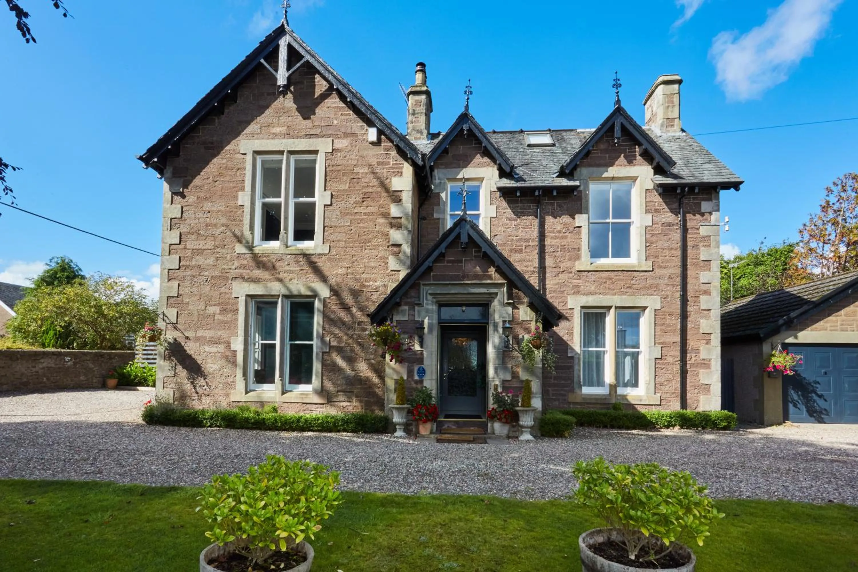 Property building in Merlindale